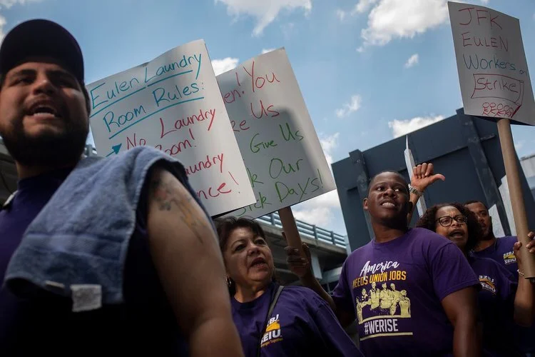 Airport layoffs anger union, Queens officials