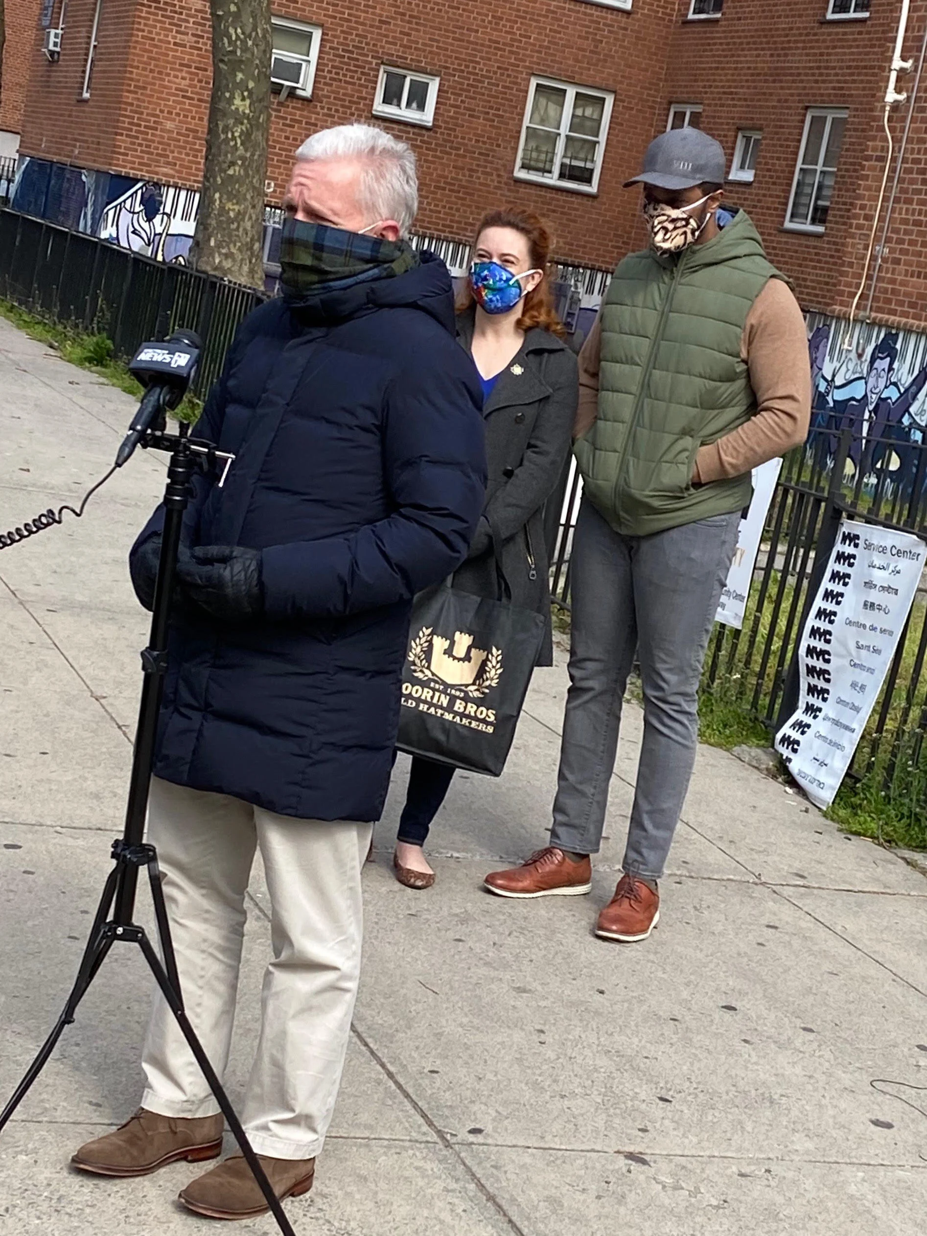 Broadway stars from Woodside deliver masks to NYCHA neighbors