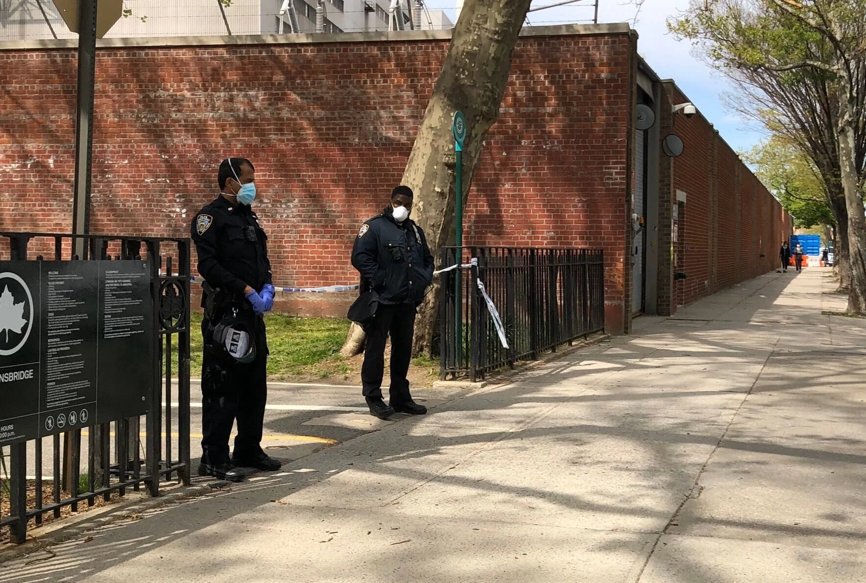 Cops arrest three at Queensbridge Park after impromptu memorial for local rapper King Shooter