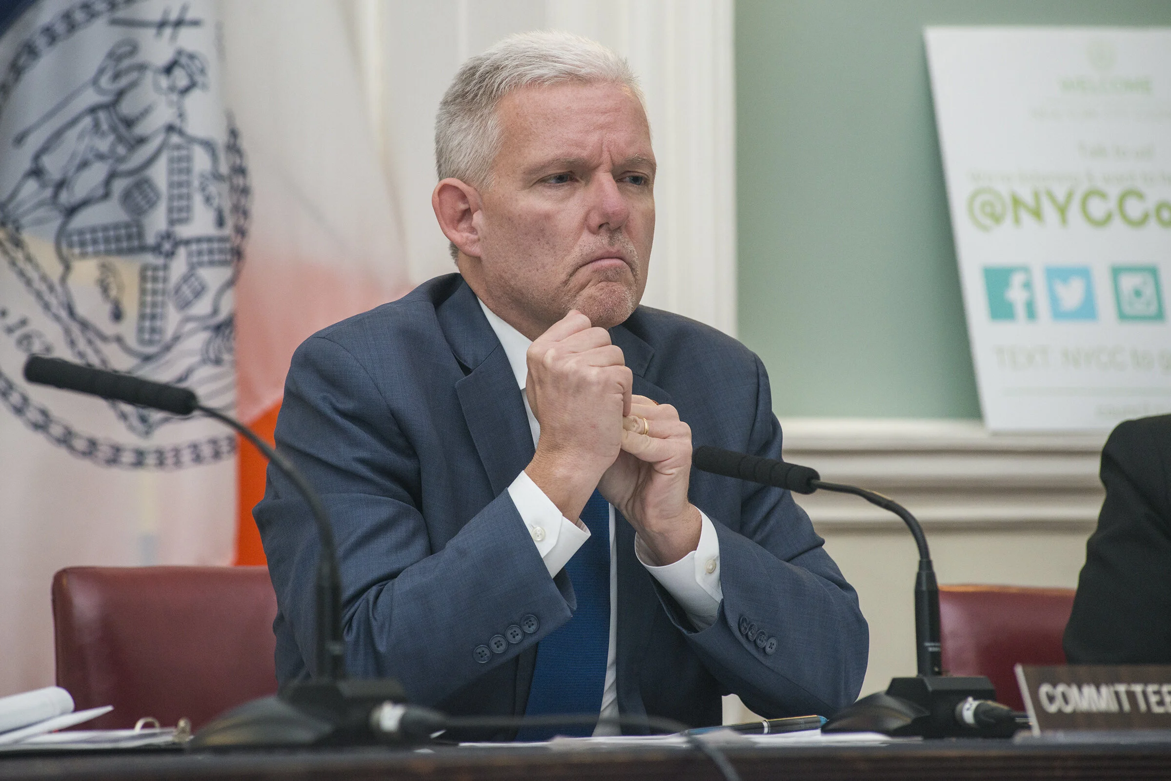 Mayor used Queensbridge tenants as 'cover' in homeless reshuffling, Van Bramer says