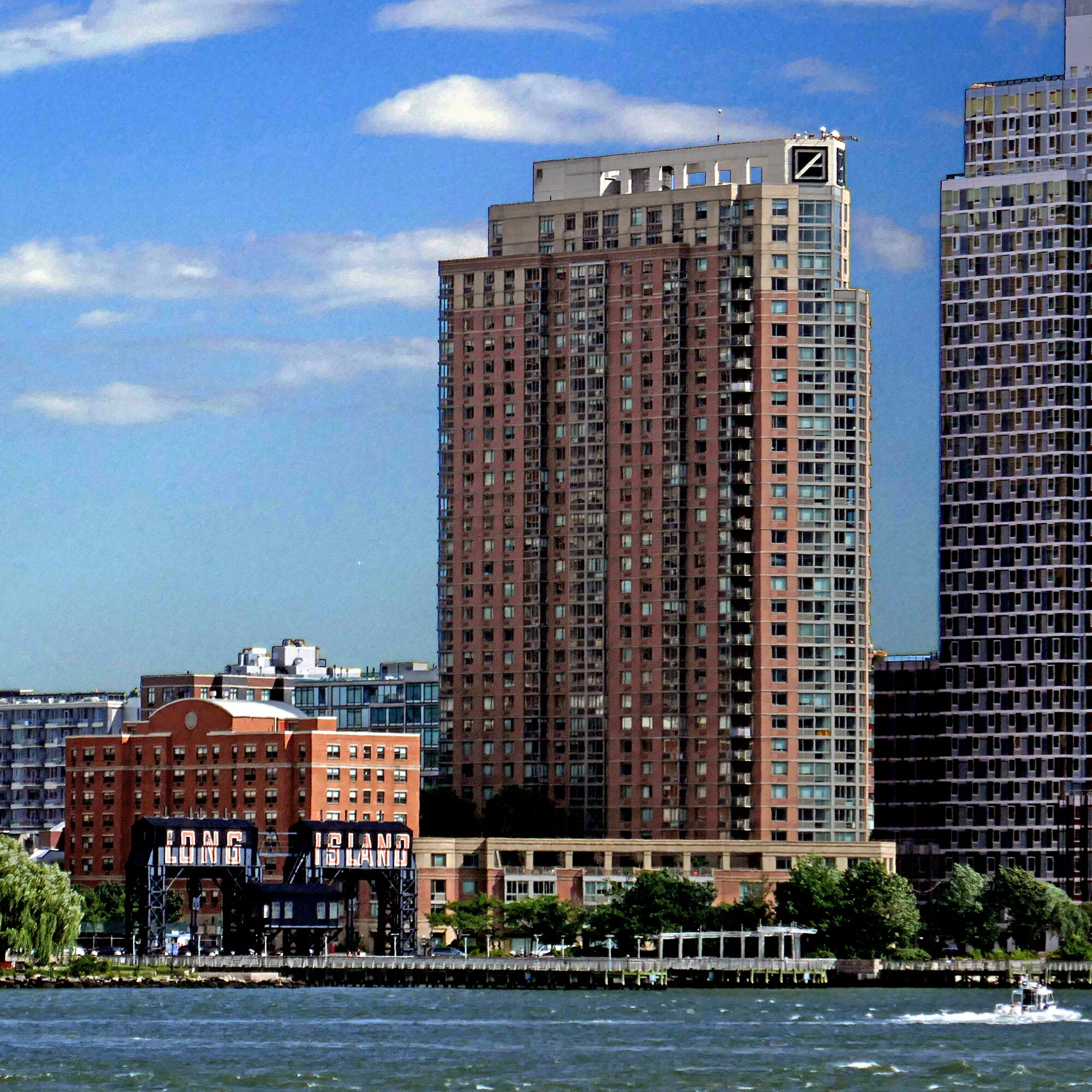 Council weighs carbon cap on large polluting apartment buildings