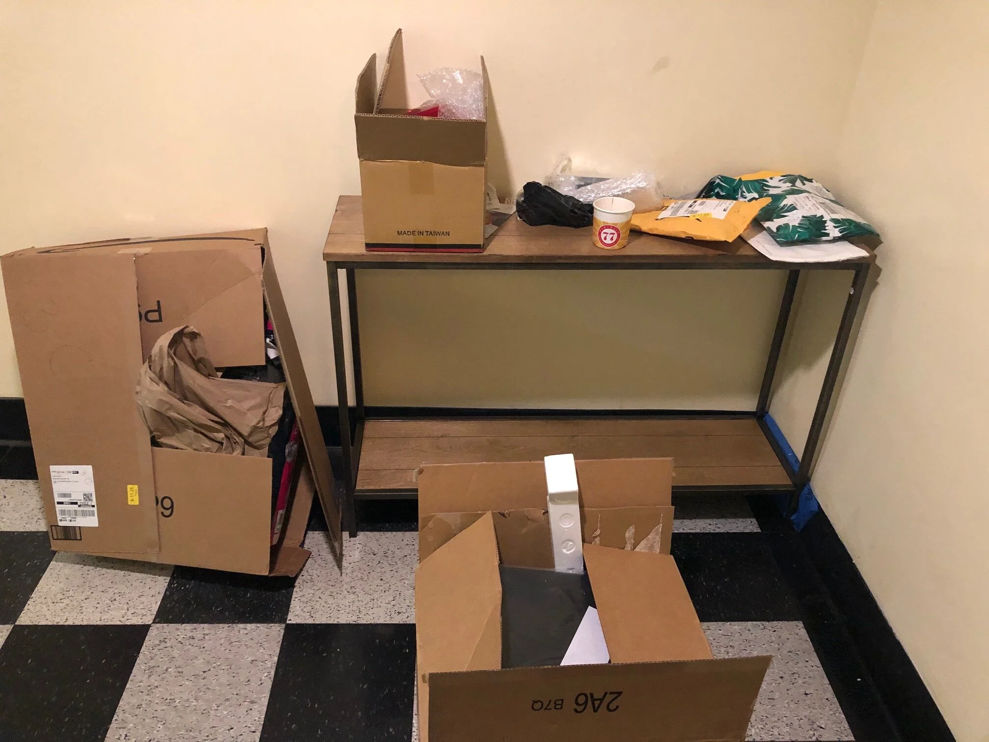 Package thefts are on the rise&nbsp;in Jackson Heights, say police and residents