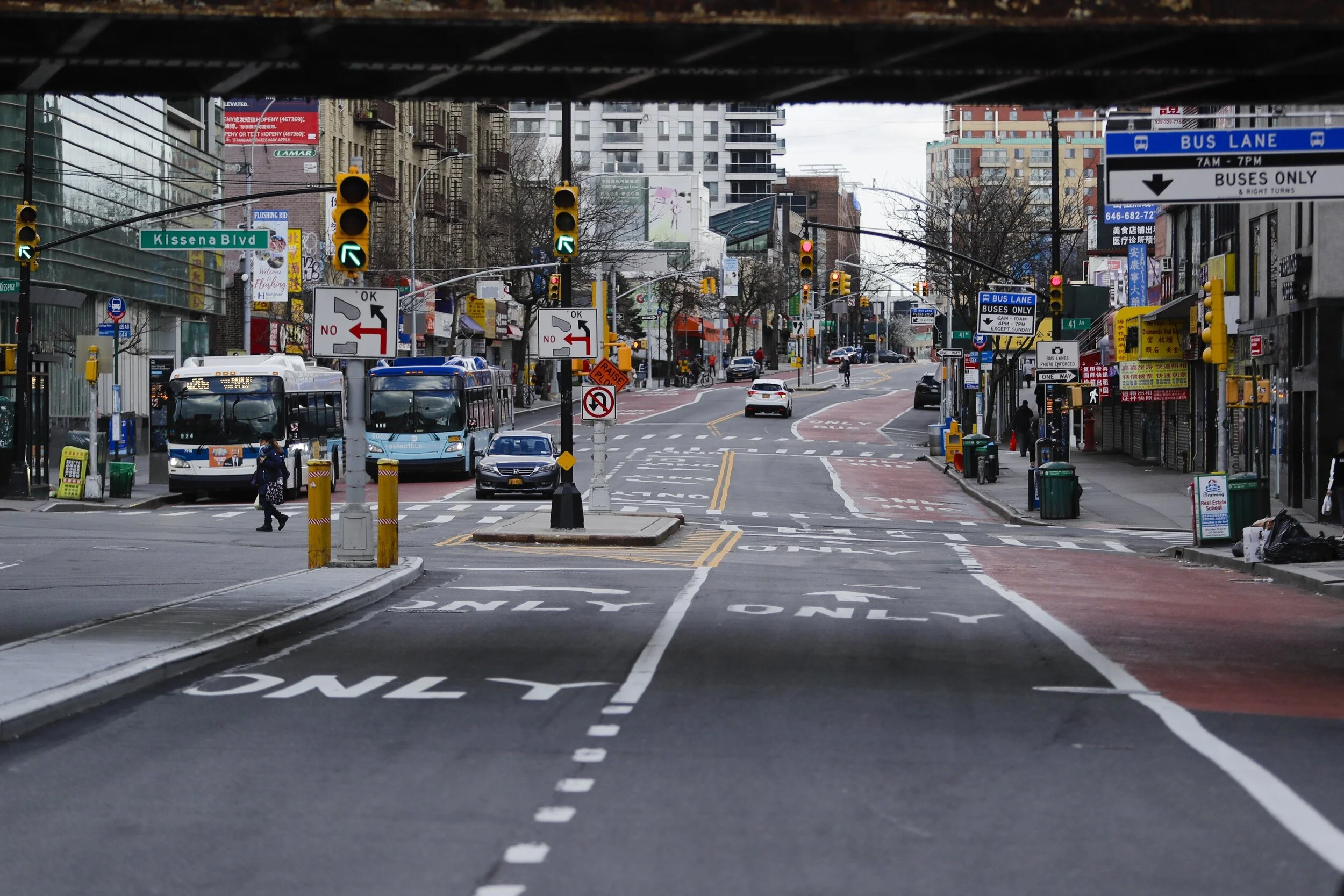 Queens judge temporarily halts Flushing Main Street busway&nbsp;