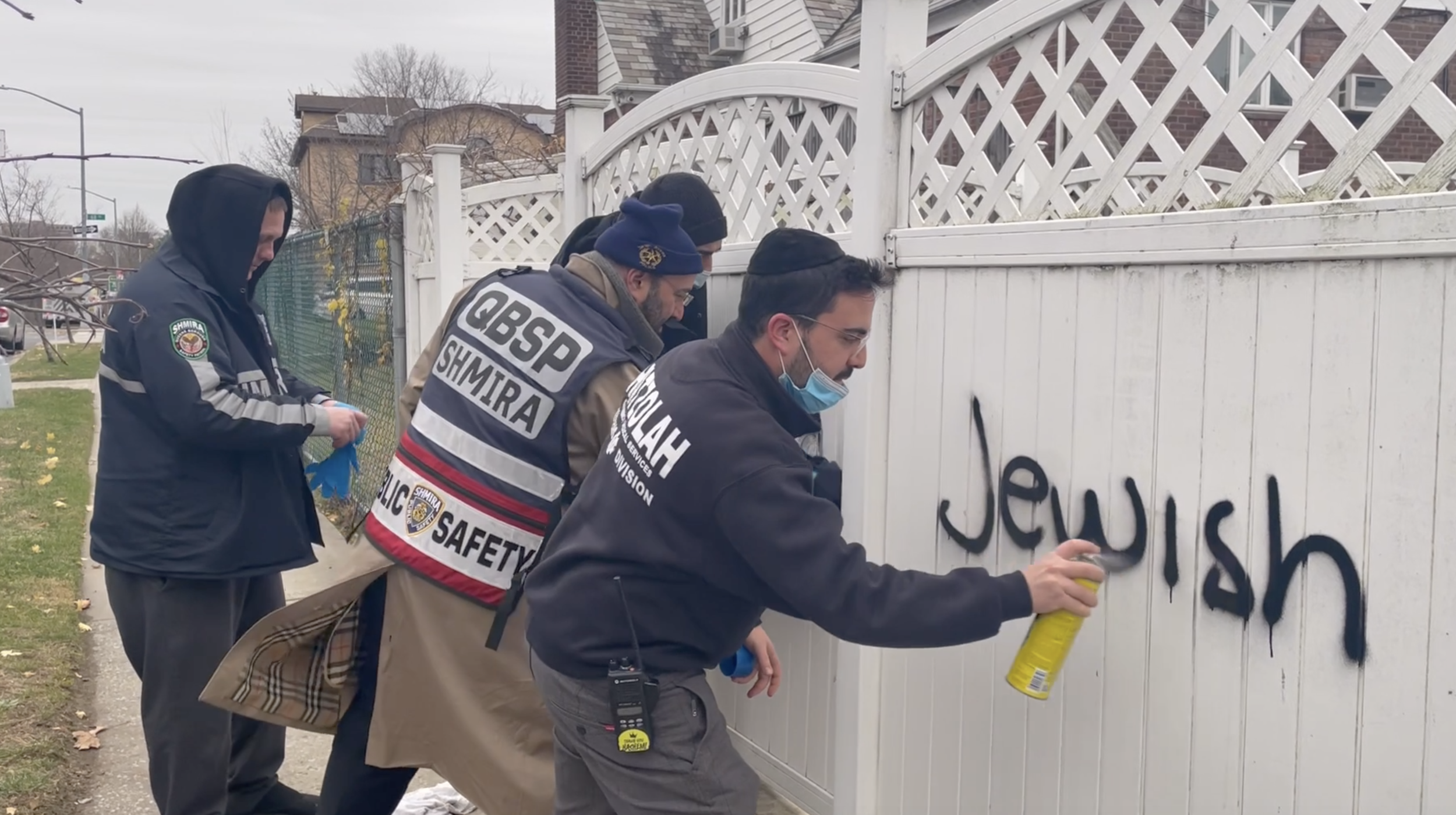 Queens leaders condemn profane anti-Semitic vandalism in Forest Hills