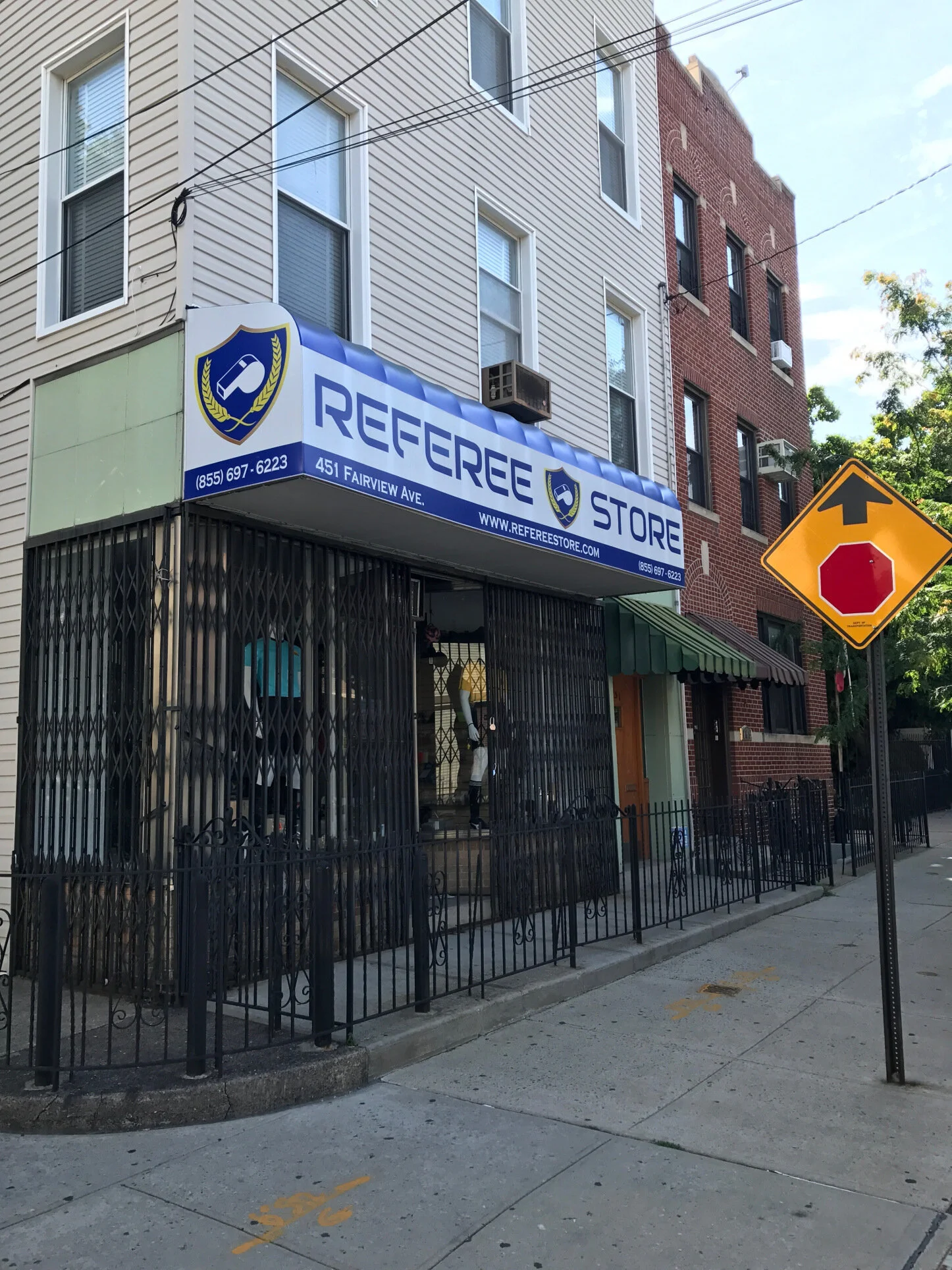 It's game over for Ridgewood's Referee Store after business moves to Long Island
