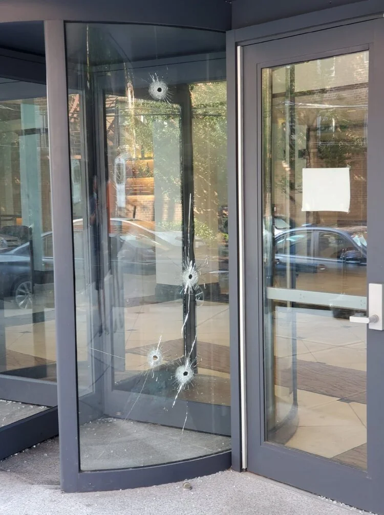 Troubled Kew Gardens hotel closed, manager charged 