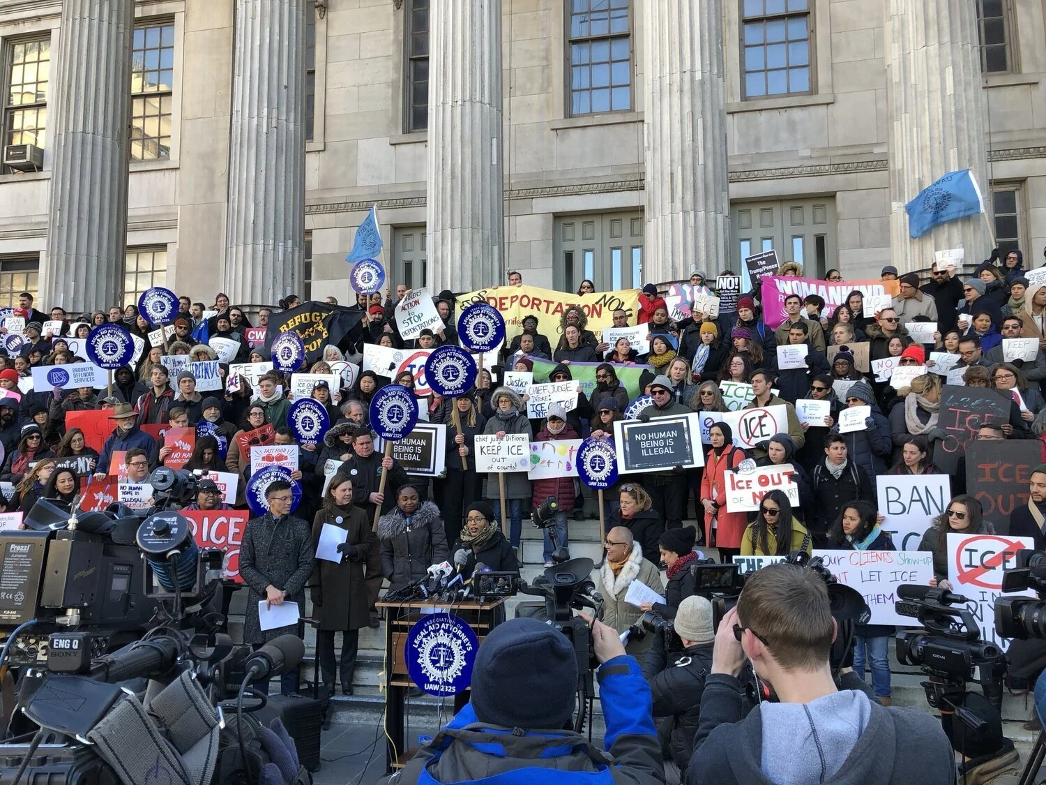 Queens leaders call on public defender group to rehire pro-union staffers