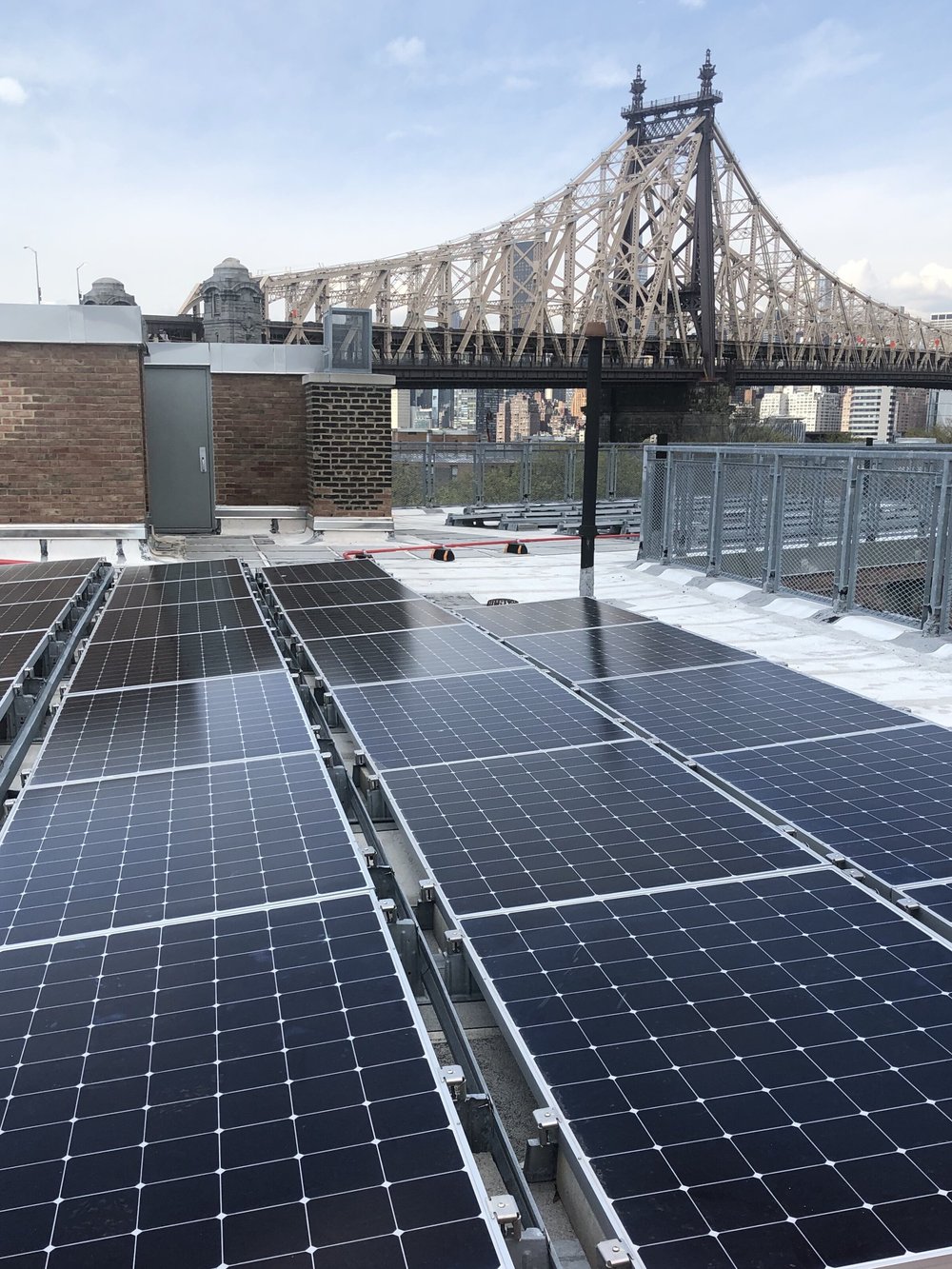 Queensbridge solar program powers homes and job prospects — Queens ...