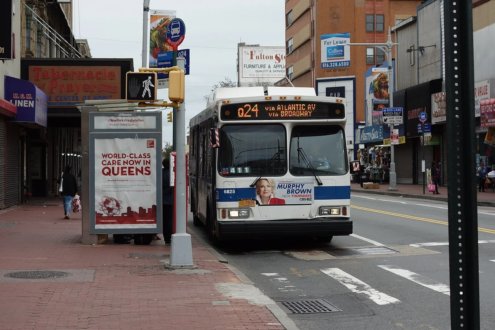 Downtown Jamaica to get two busways, mayor says