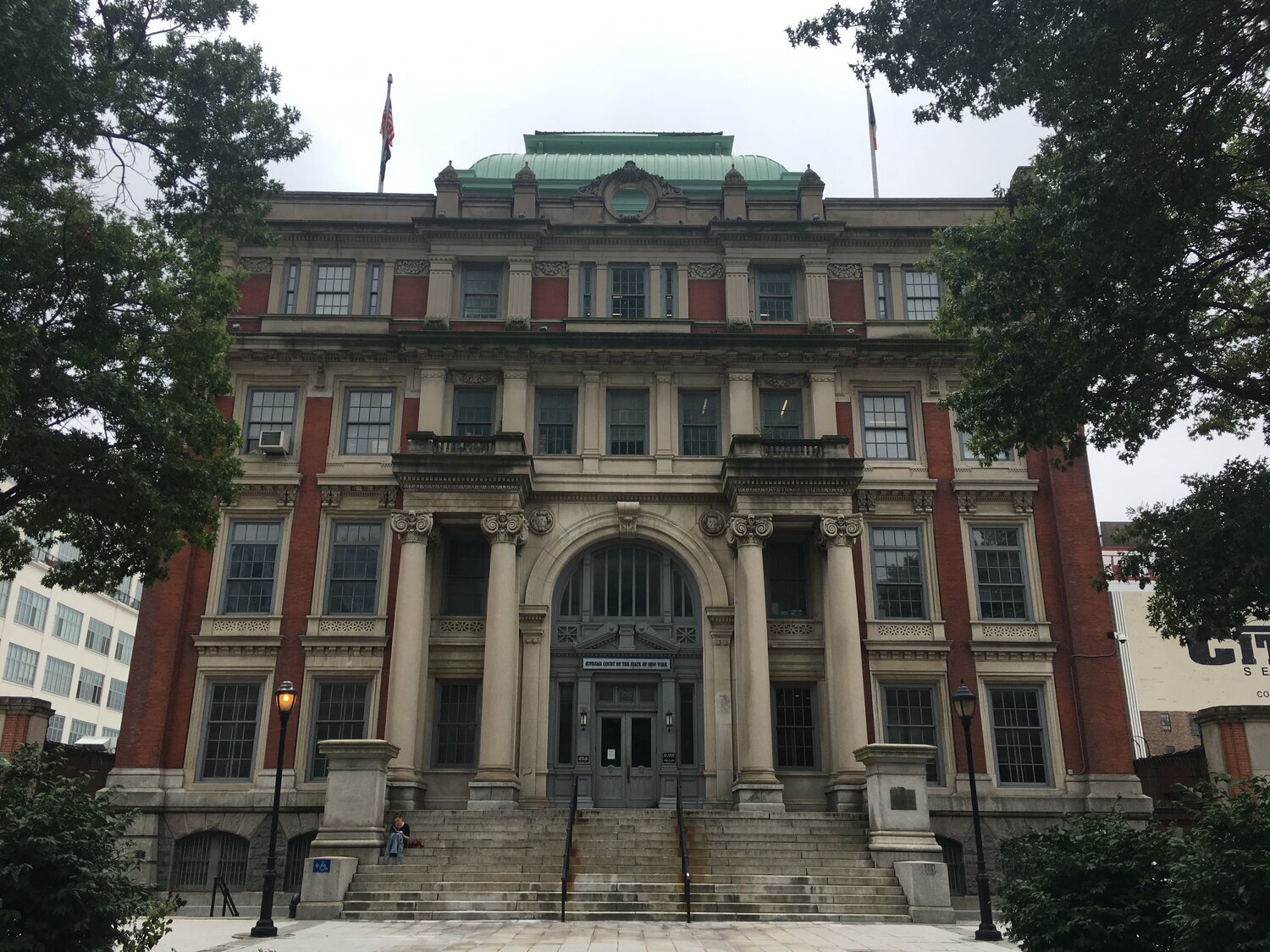 Uncontested divorces stall in Queens, attys say