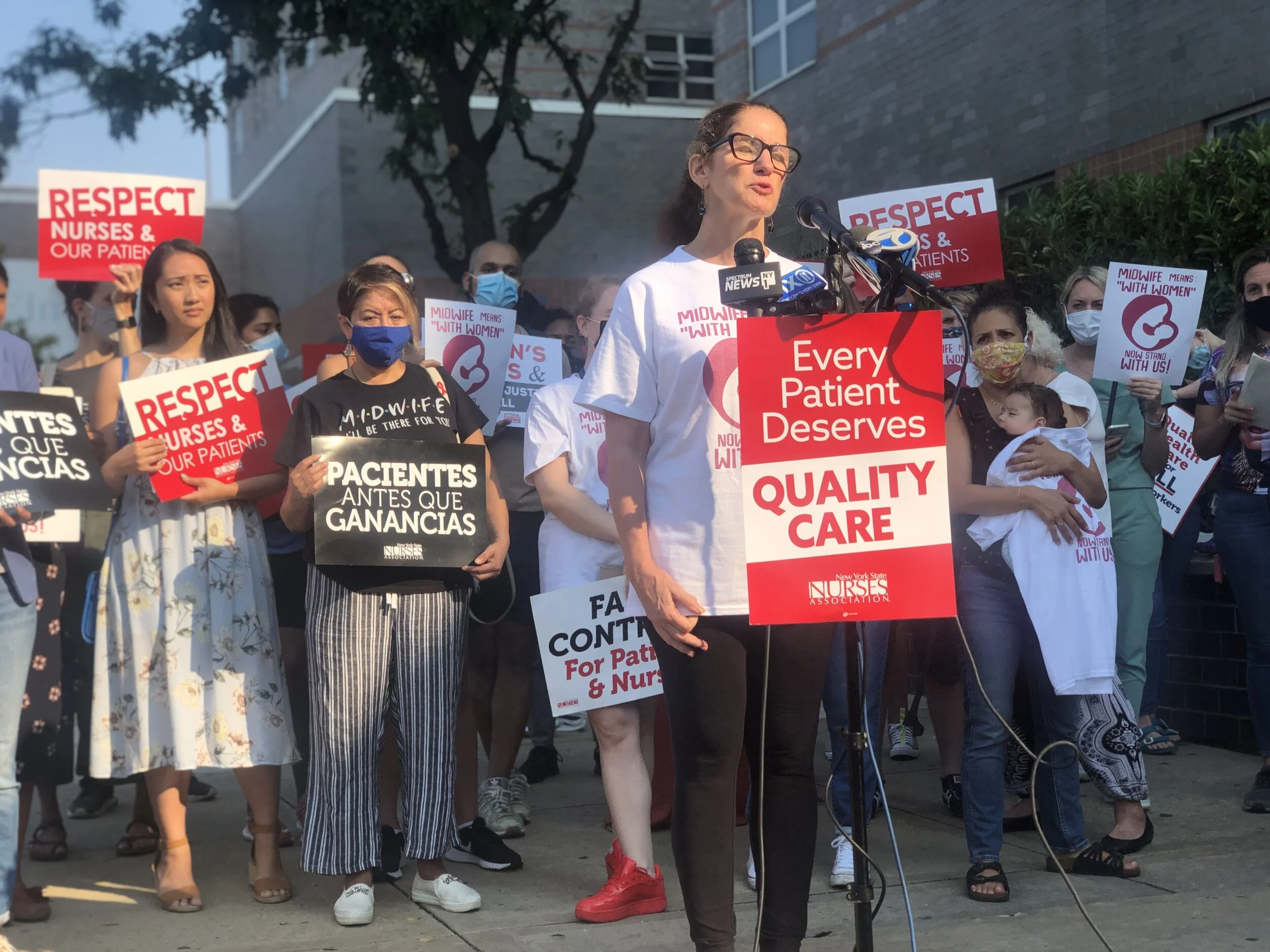 Elmhurst midwives call on Mt. Sinai to step up and pay up