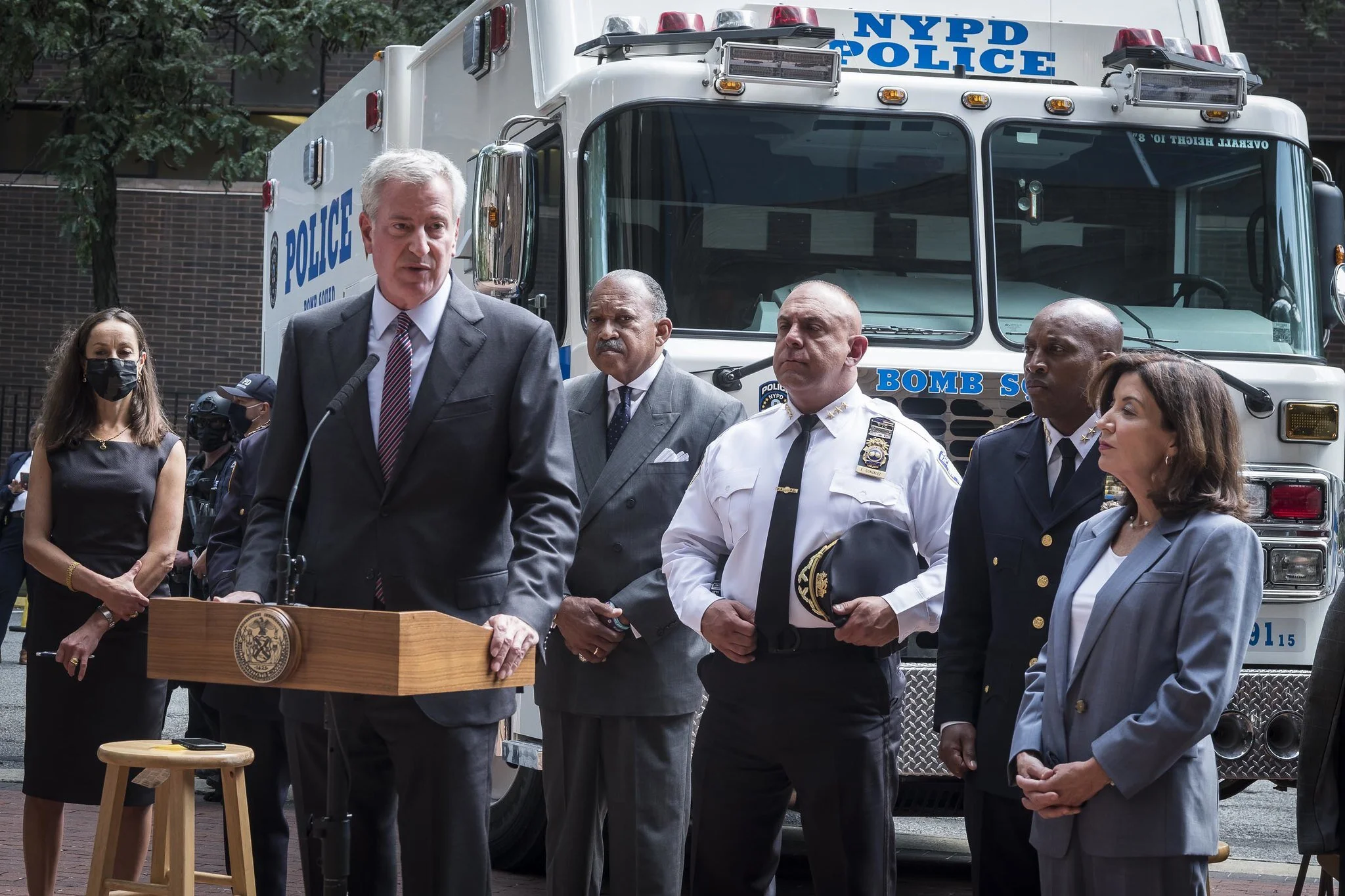 Mayor tells courts to speed up, again