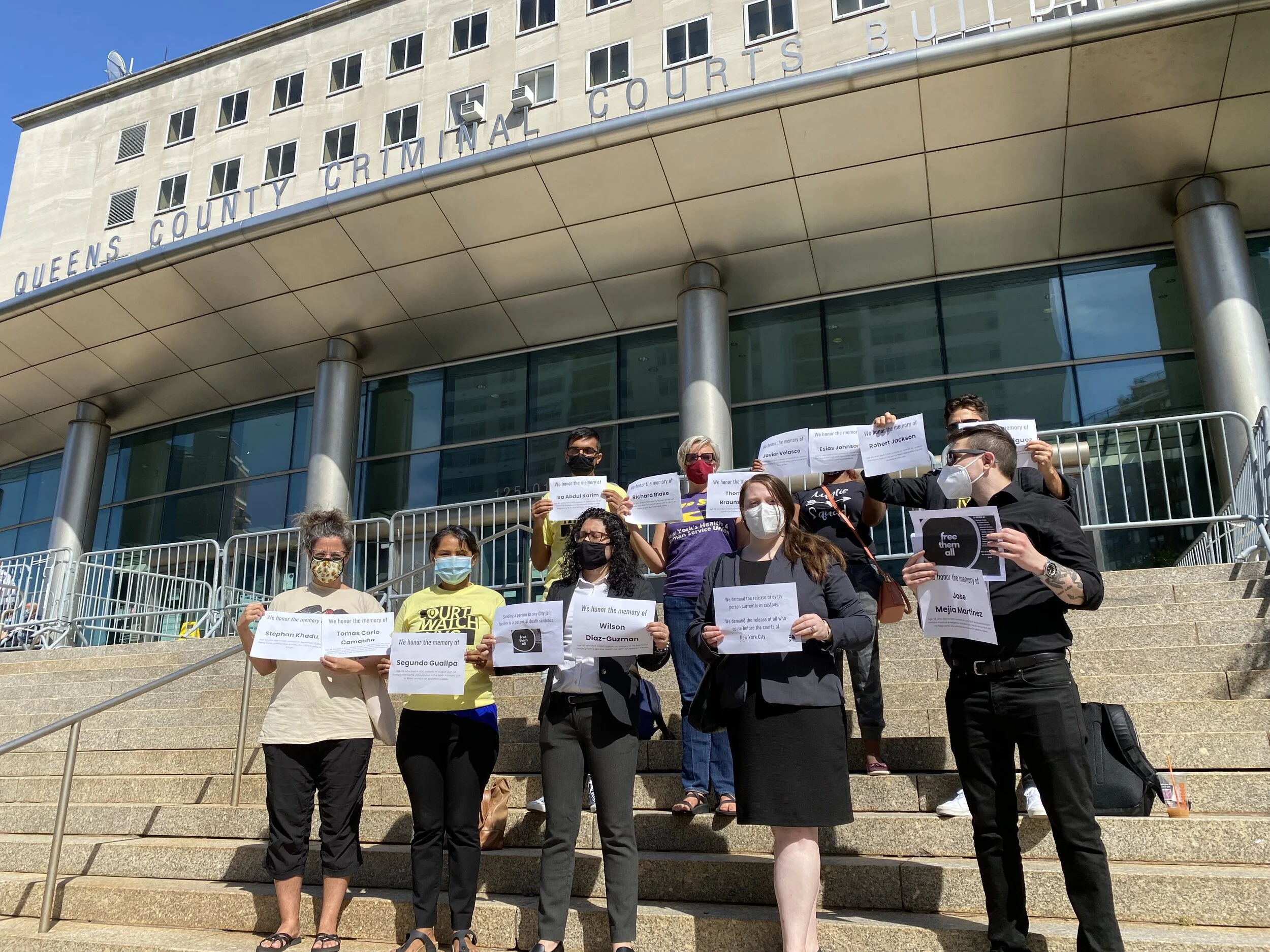 Queens lawyers walk out to condemn Rikers conditions