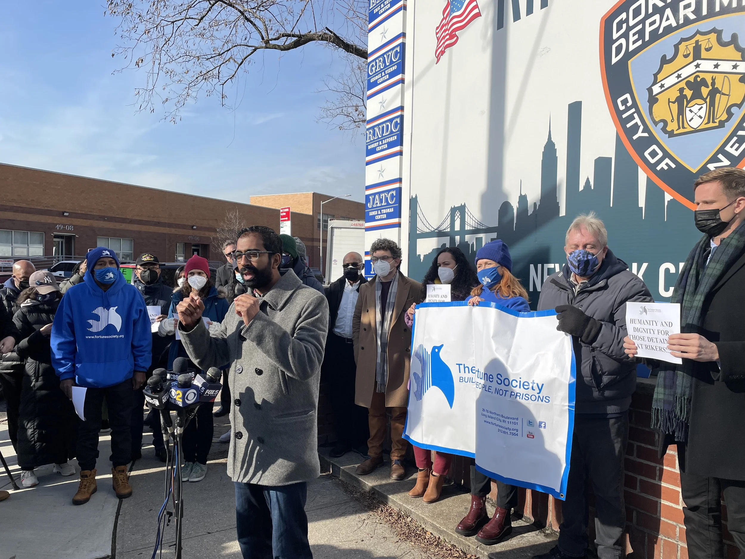 Advocates call on city to meet hunger striking detainees’ demands 