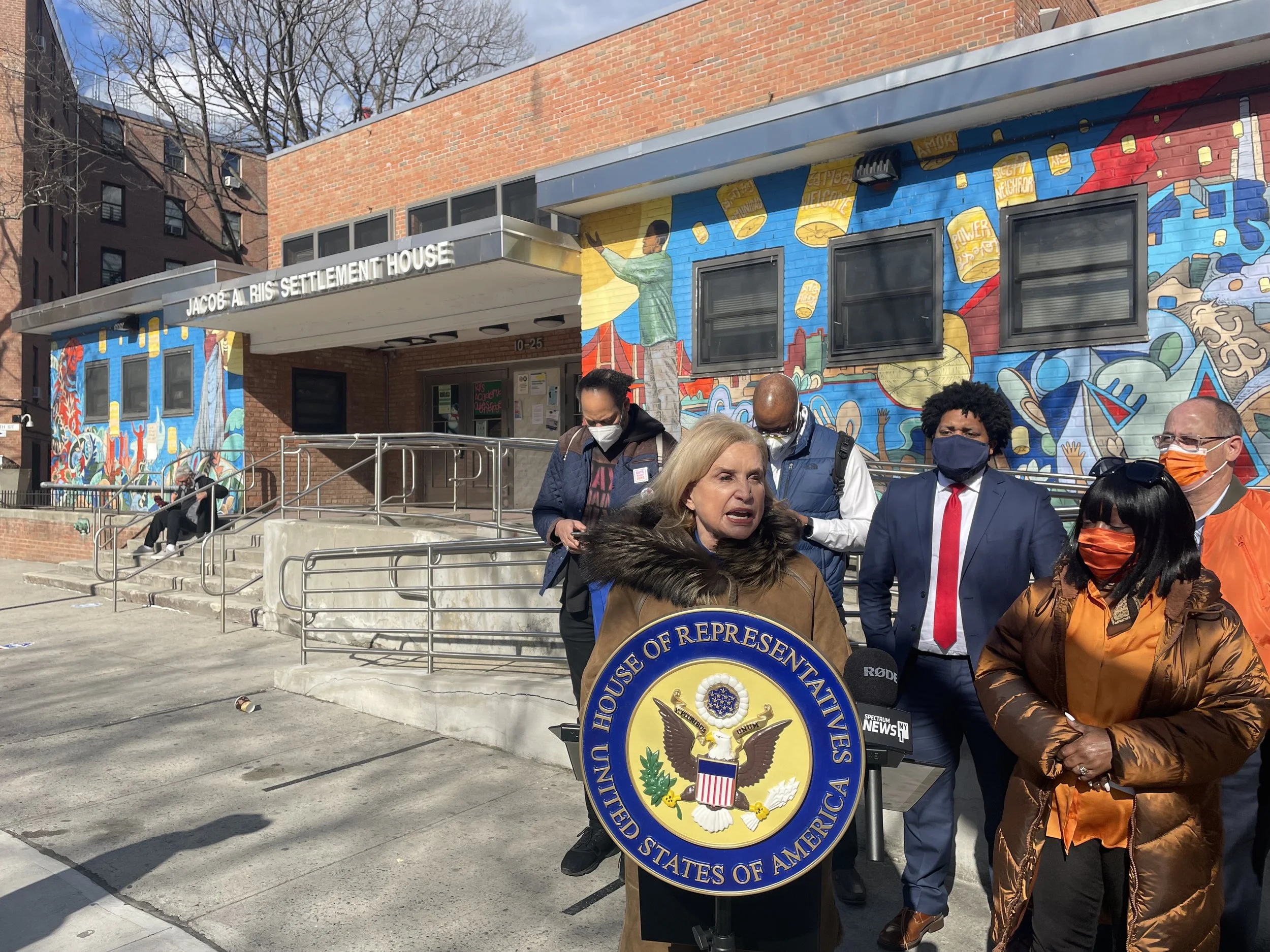 Maloney calls for federal action on gun violence