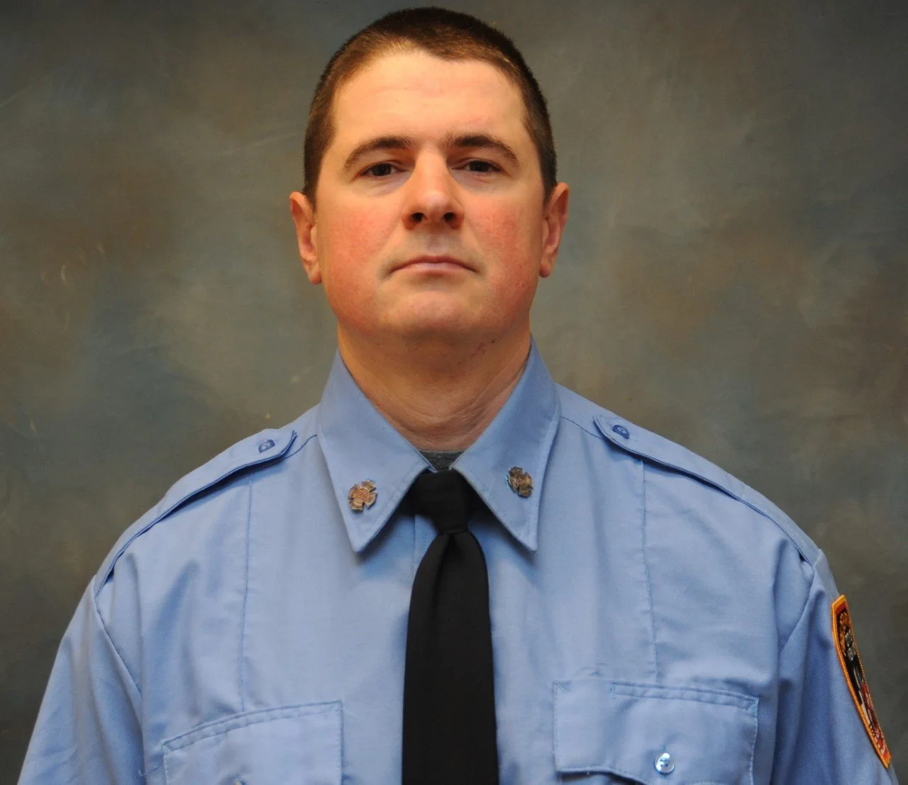 Far Rockaway firefighter dies days after fighting blaze