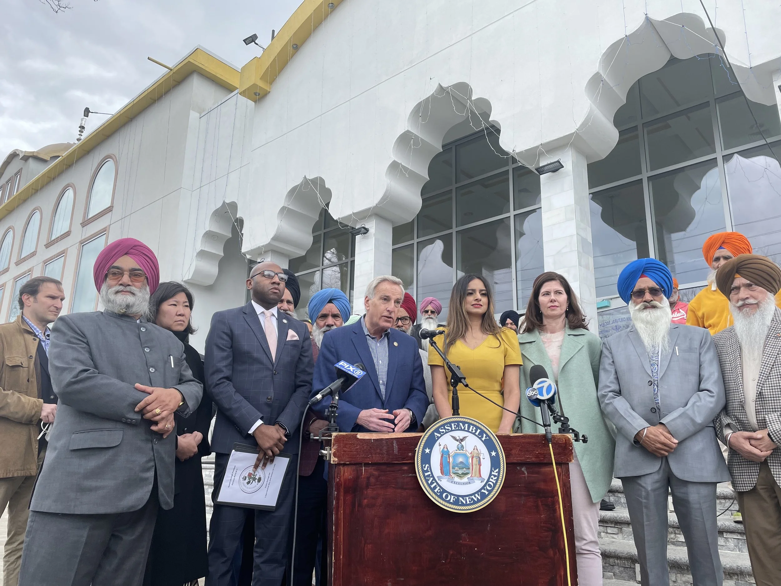 Electeds call for unity following attack on Sikh man in Richmond Hill