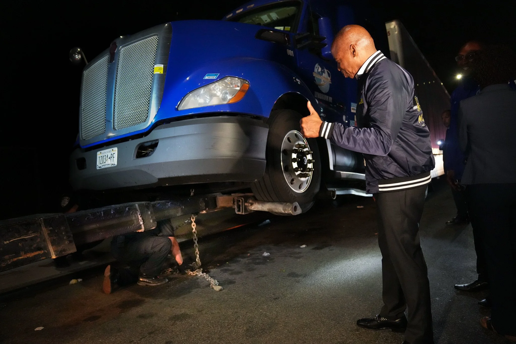City targets illegal truck parking in Queens