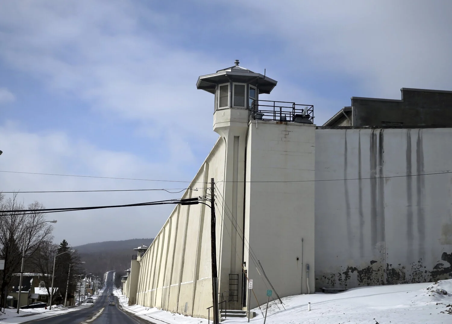 Lawmakers look to codify clemency reforms