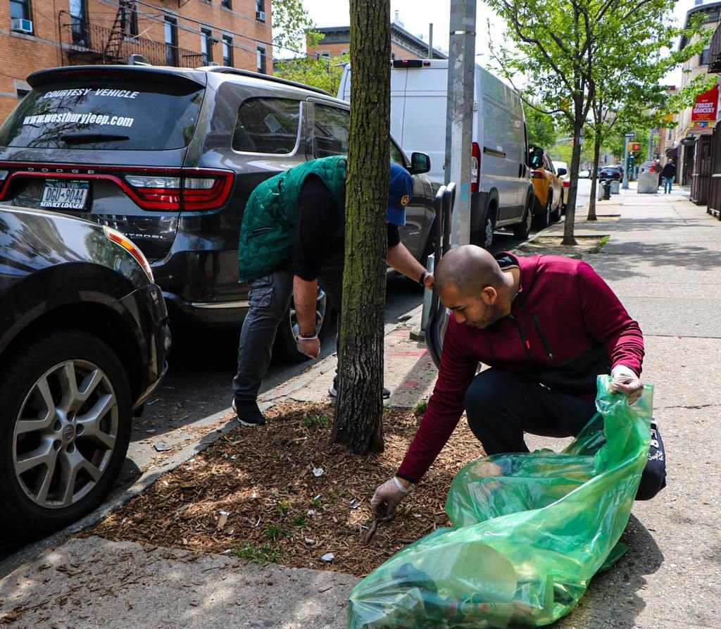 Ardila avoids questions about sexual assault allegations at community event