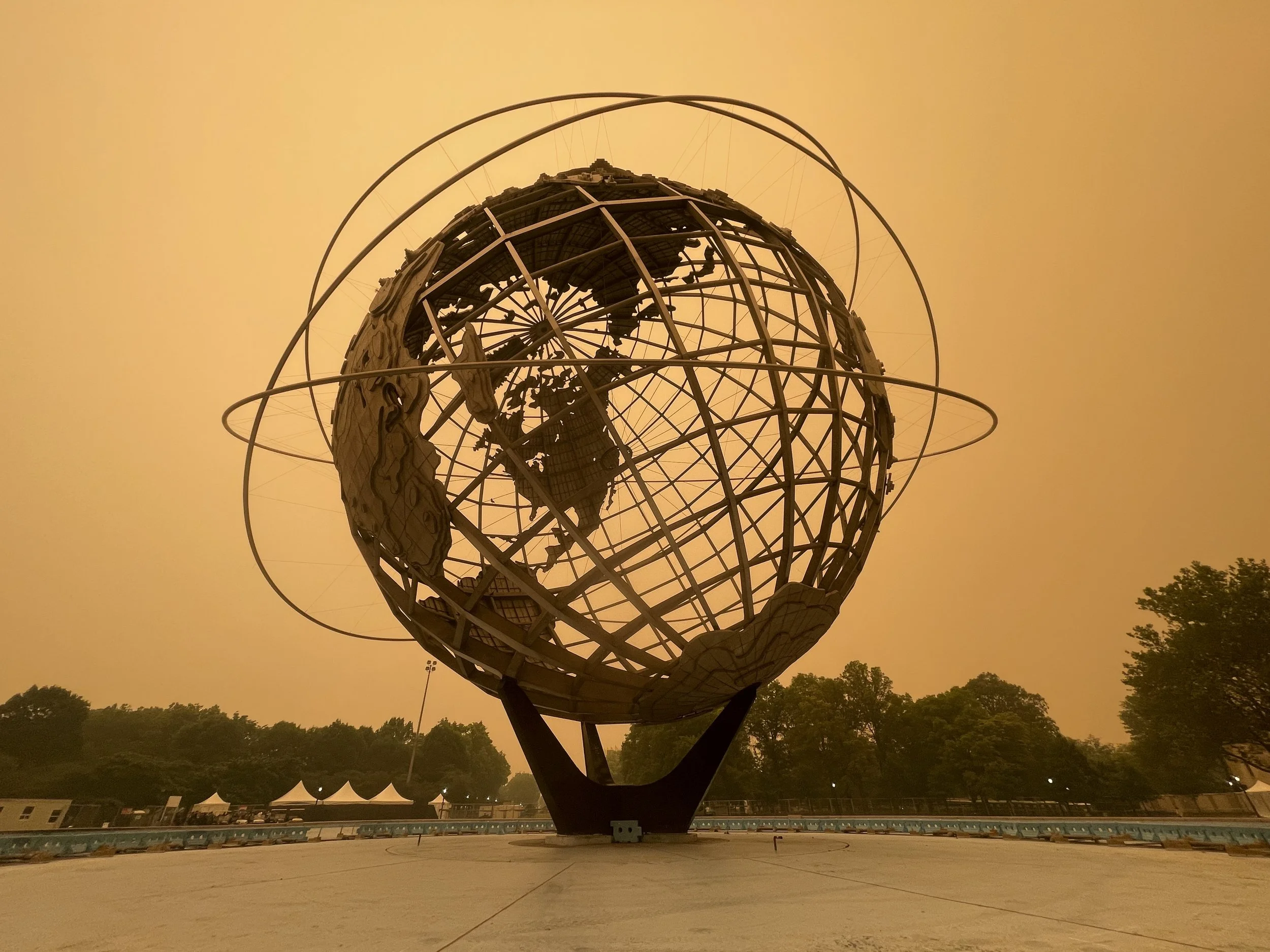 Hazy, orange skies cover Queens and NYC 