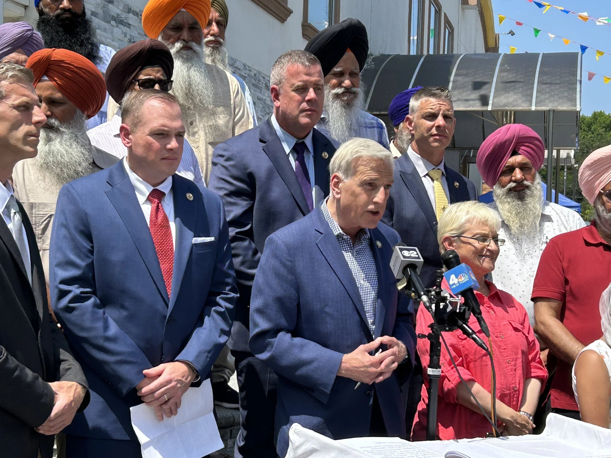 Queens pol blasts state police for alleged discrimination 