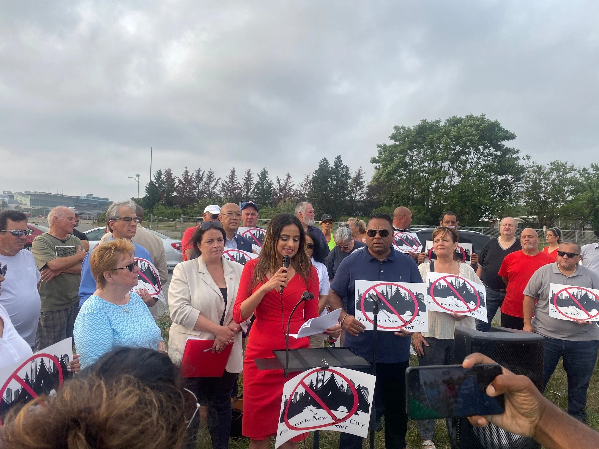 Queens pol brings asylum seeker crisis to Albany