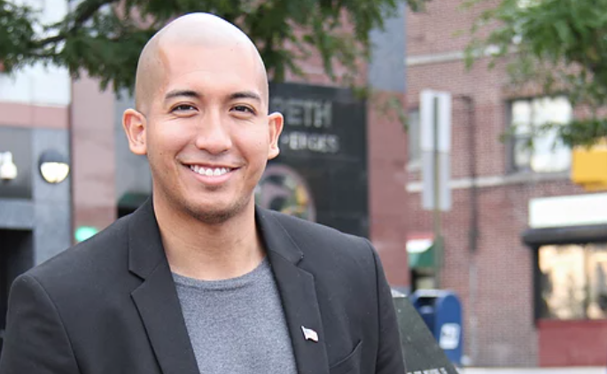 Despite calls for resignation, Juan Ardila files for re-election