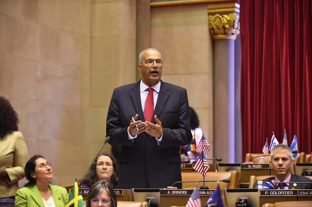 Aubry confirms retirement, endorses candidate to replace him