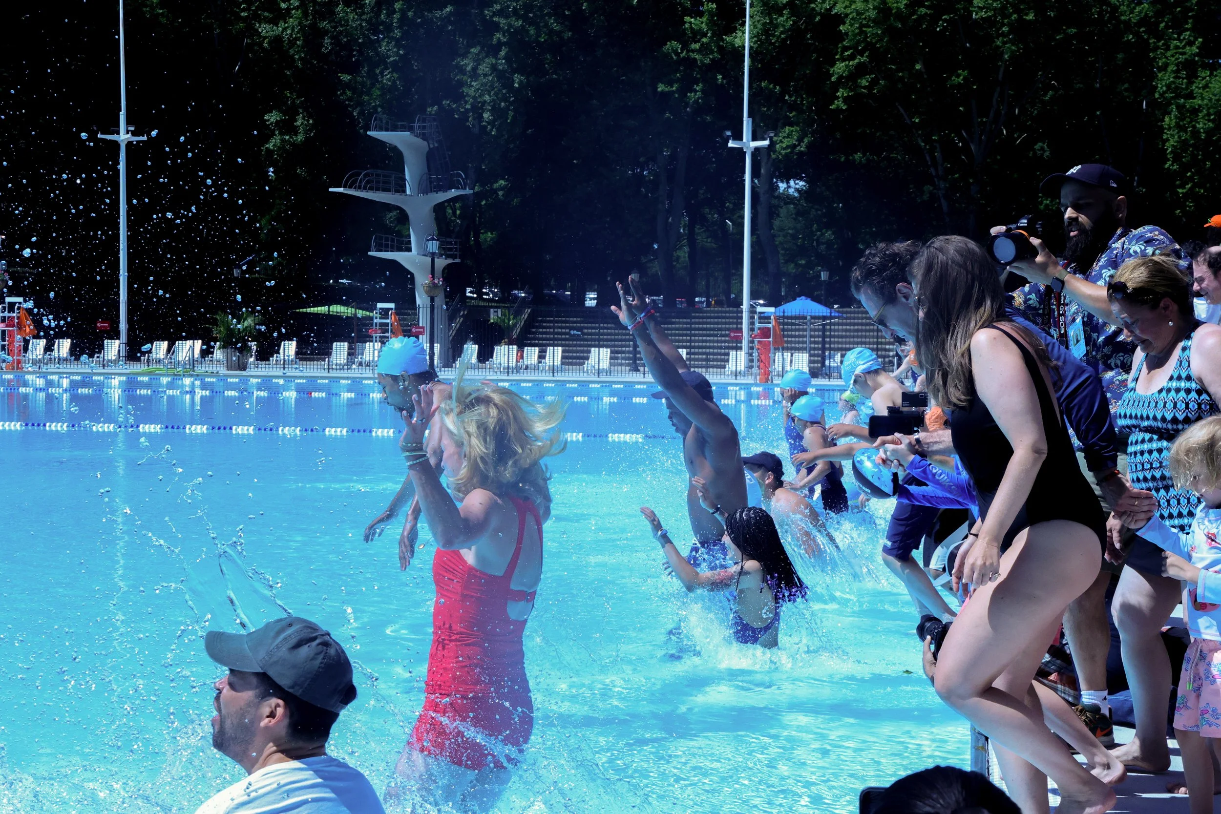  Jump in! : Astoria Park pool reopens after renovations