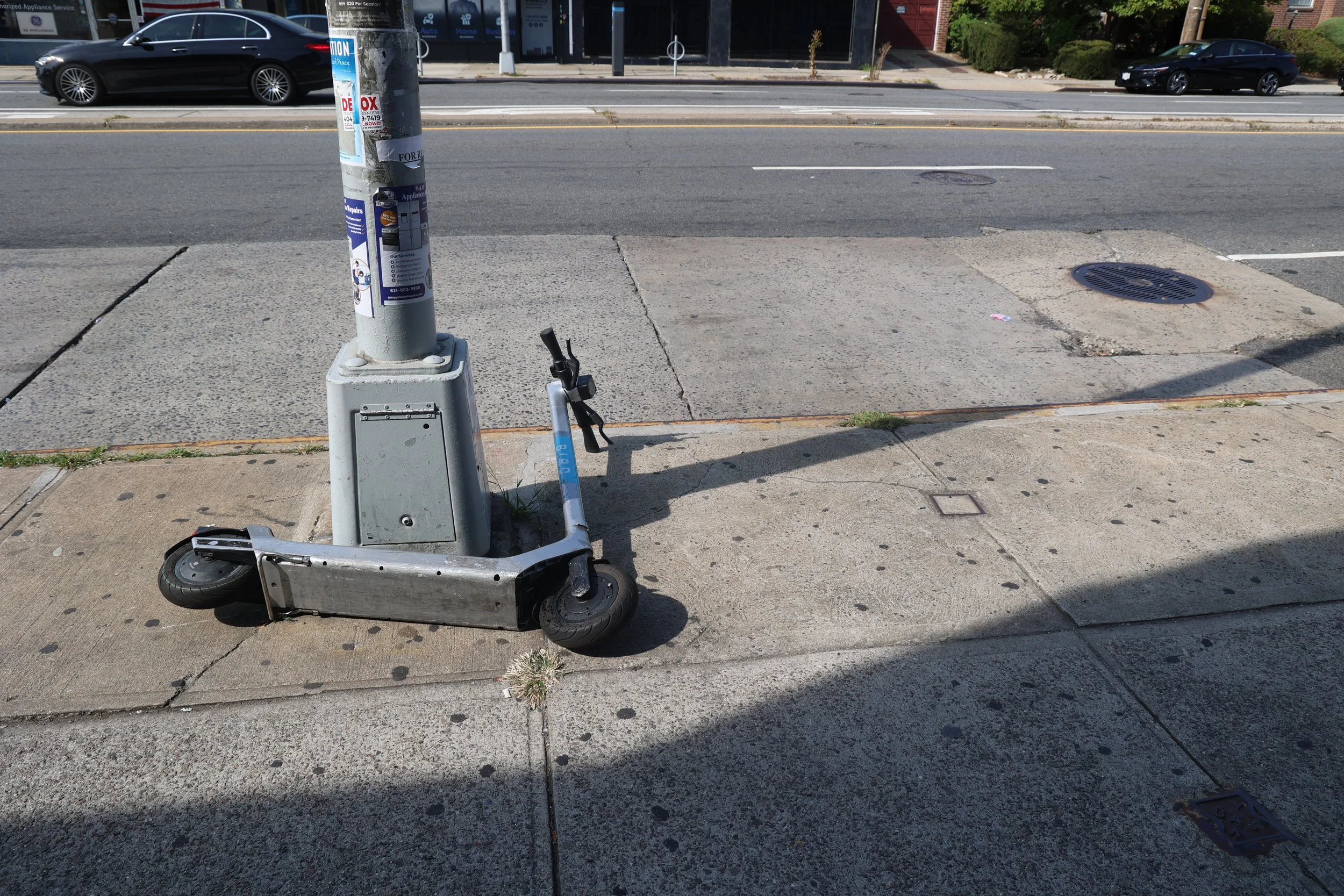 Pols rail against shared e-scooter program in Queens