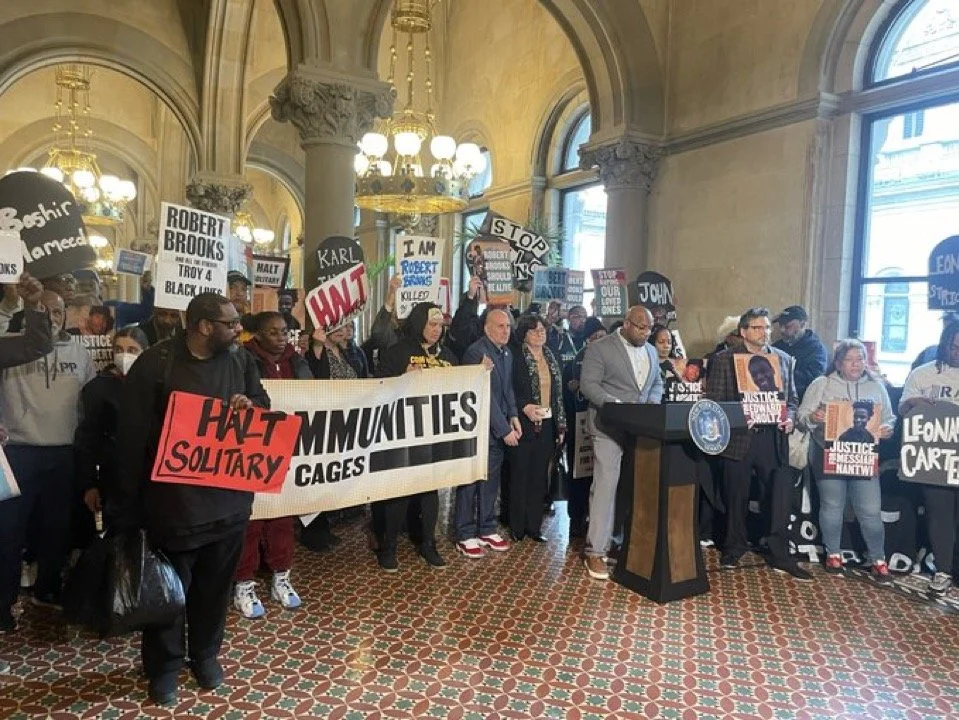 Officials and activists rally after latest death in New York’s prisons 