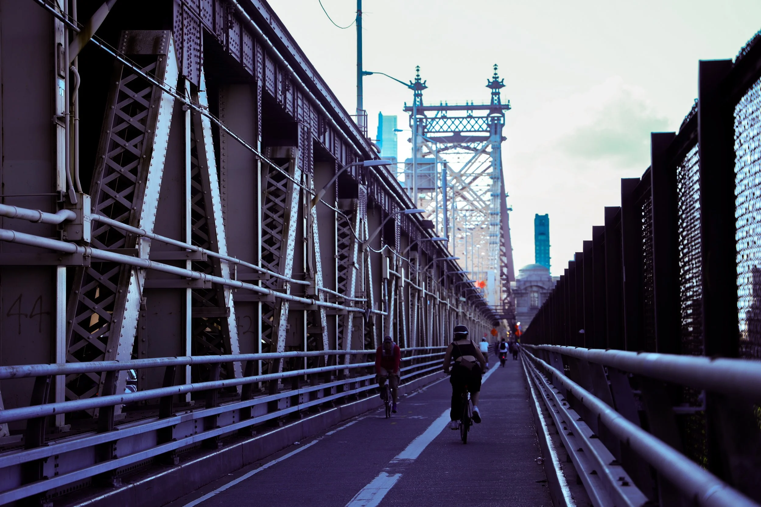 DOT, City Hall give conflicting tales about delayed Queensboro Bridge pedestrian lane