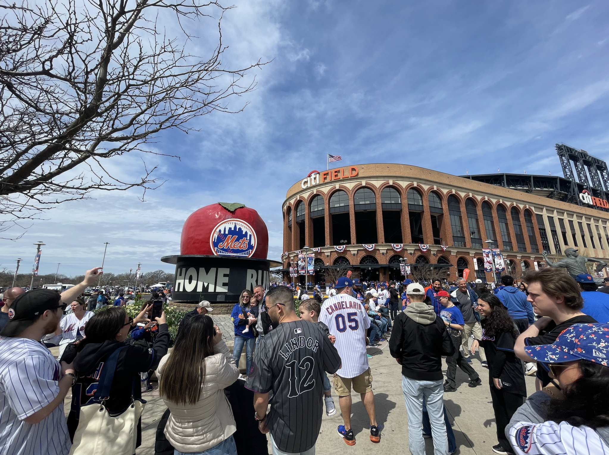 Fans ready to bet on future of the Mets