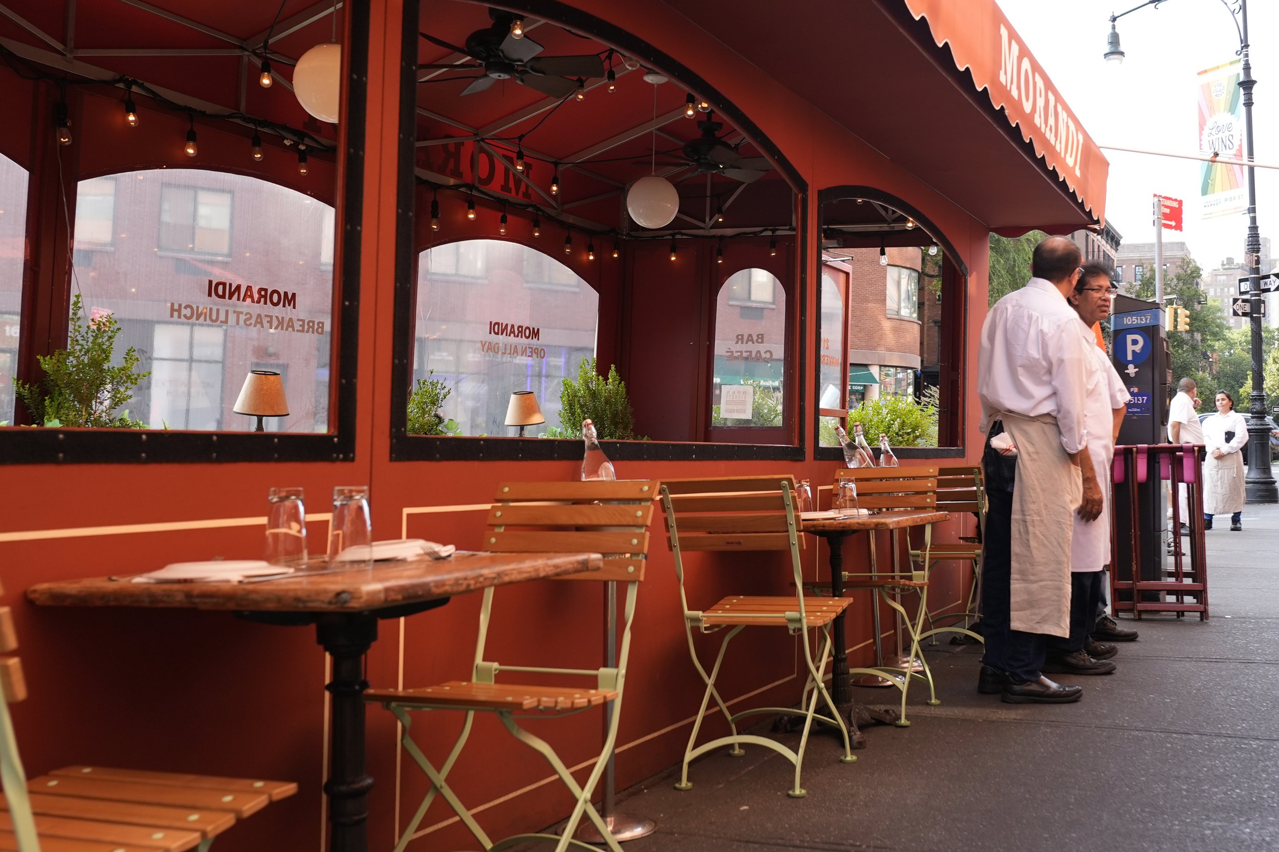 ‘Too frustrating and too confusing’: Restaurants and lawmakers agree city’s outdoor dining program is a mess 