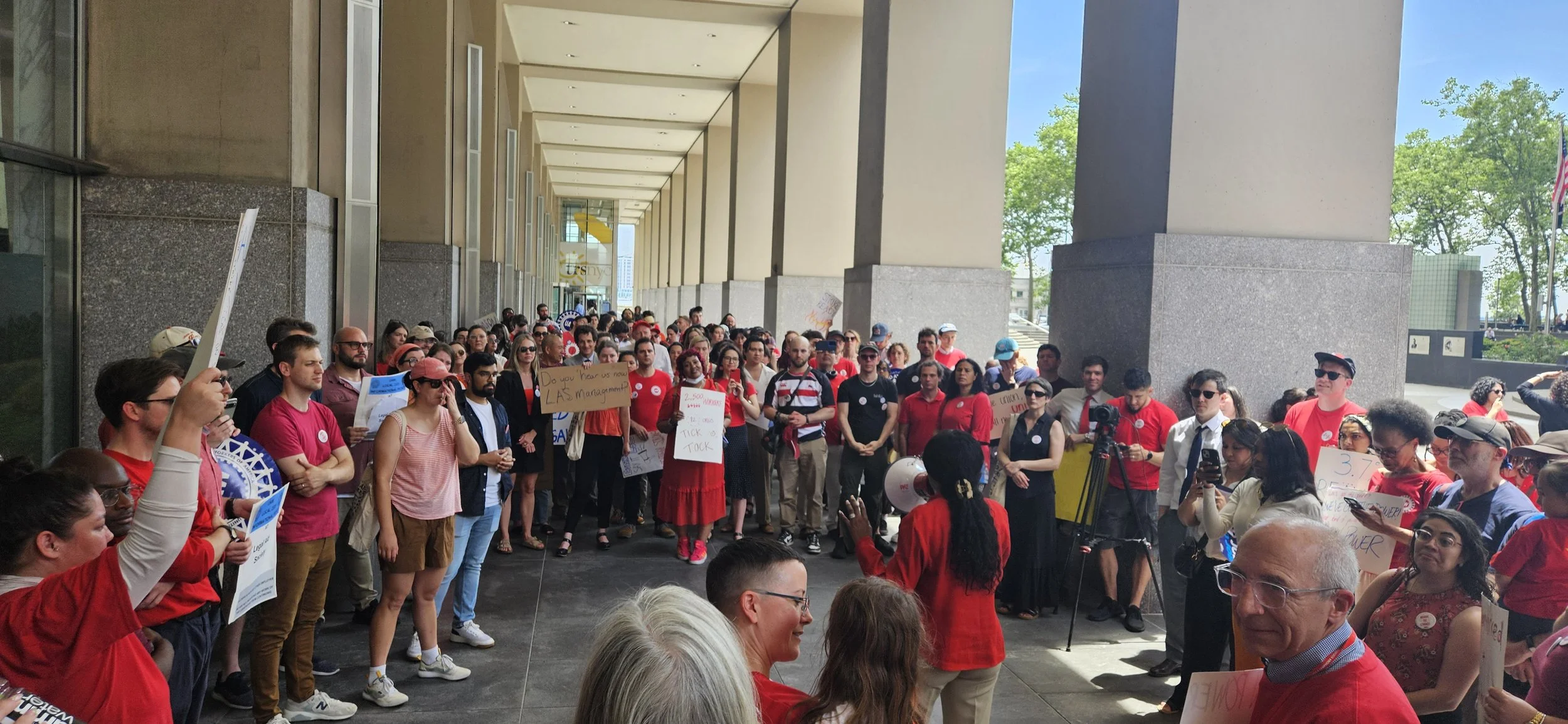 Thousands of public defenders prepare to strike 