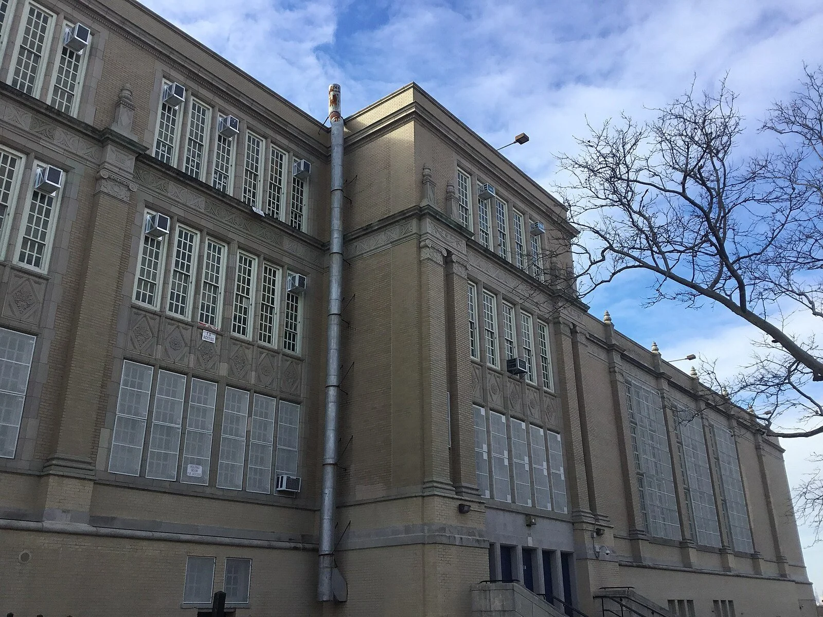 ICE detention of Queens student endangers New Yorkers and court system, Adams admin says