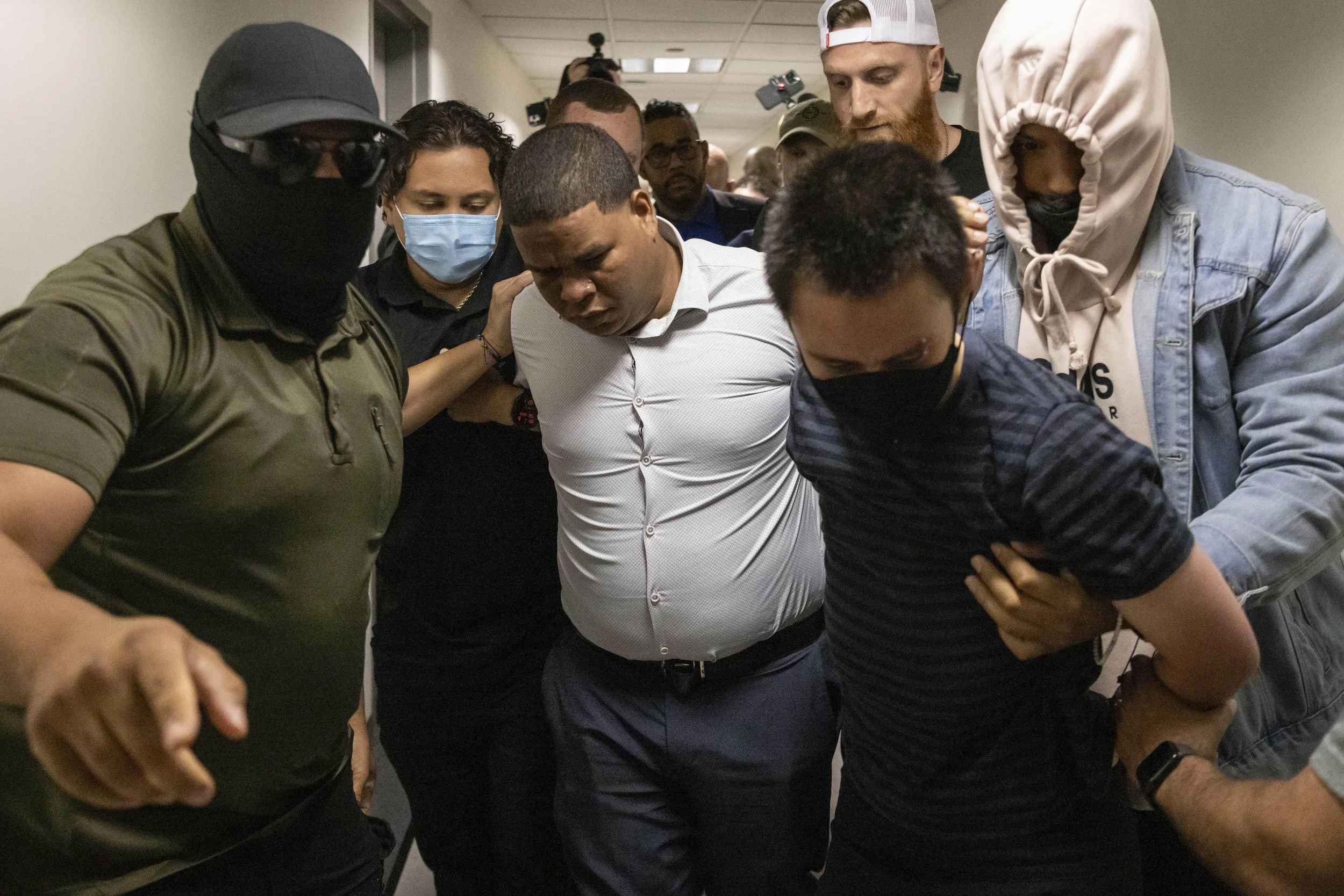 Agencies violate federal law during immigration court arrests, new lawsuit claims
