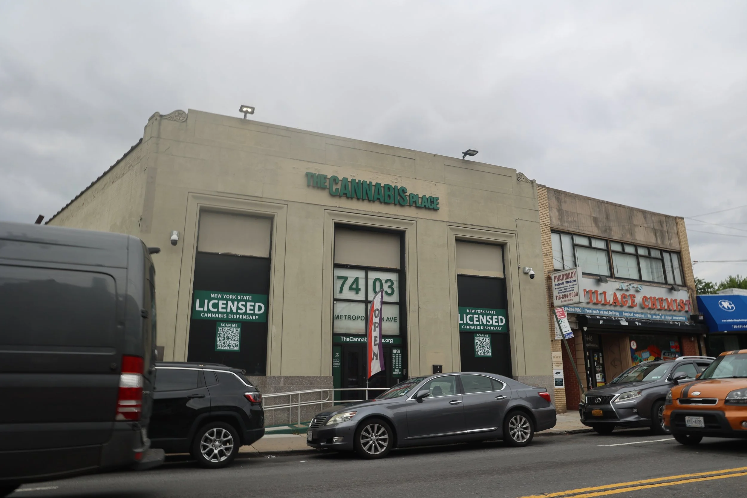  Queens cannabis shops burned by state after surprise rule change