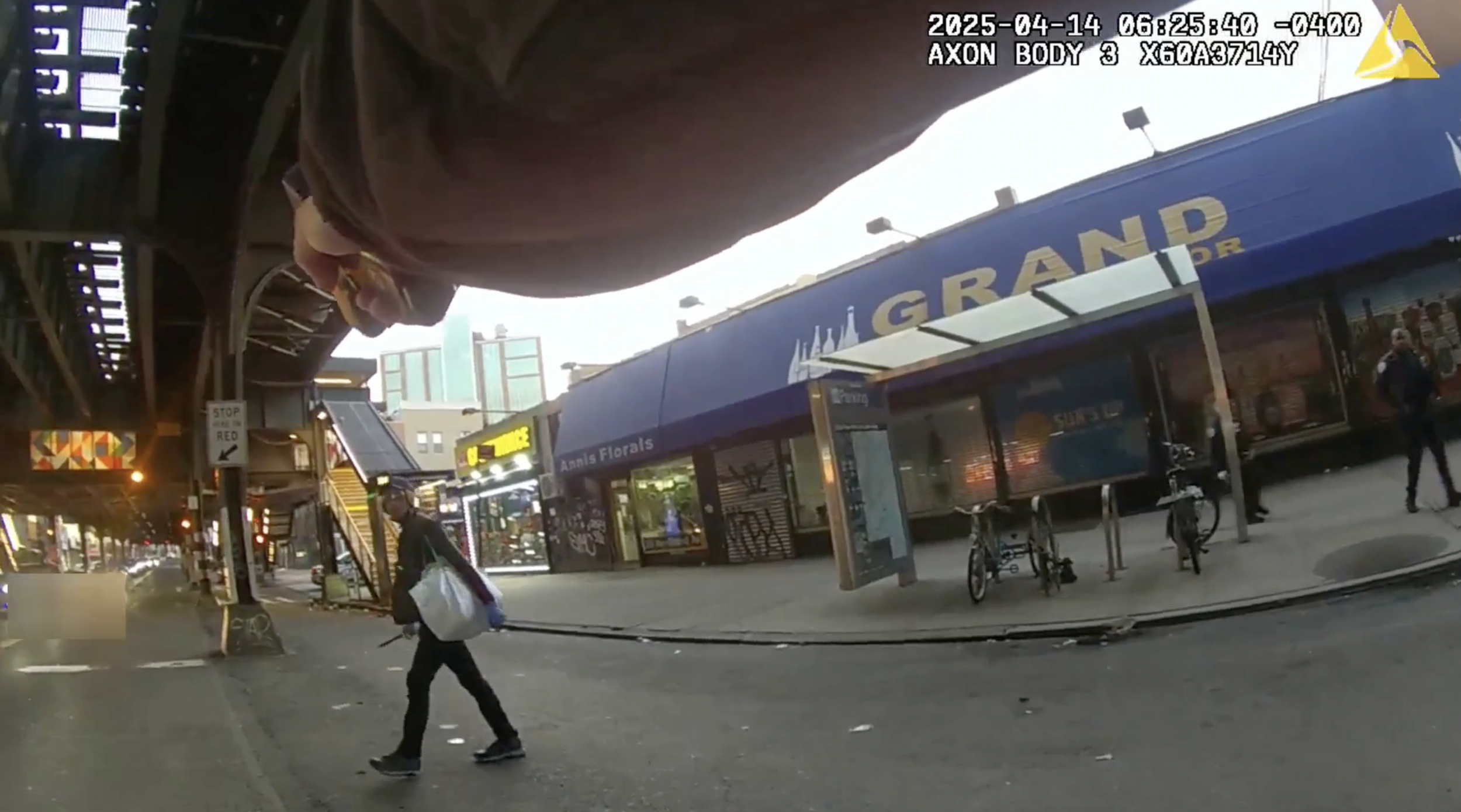 Video shows lead up to police killing of knife-wielding man in Astoria