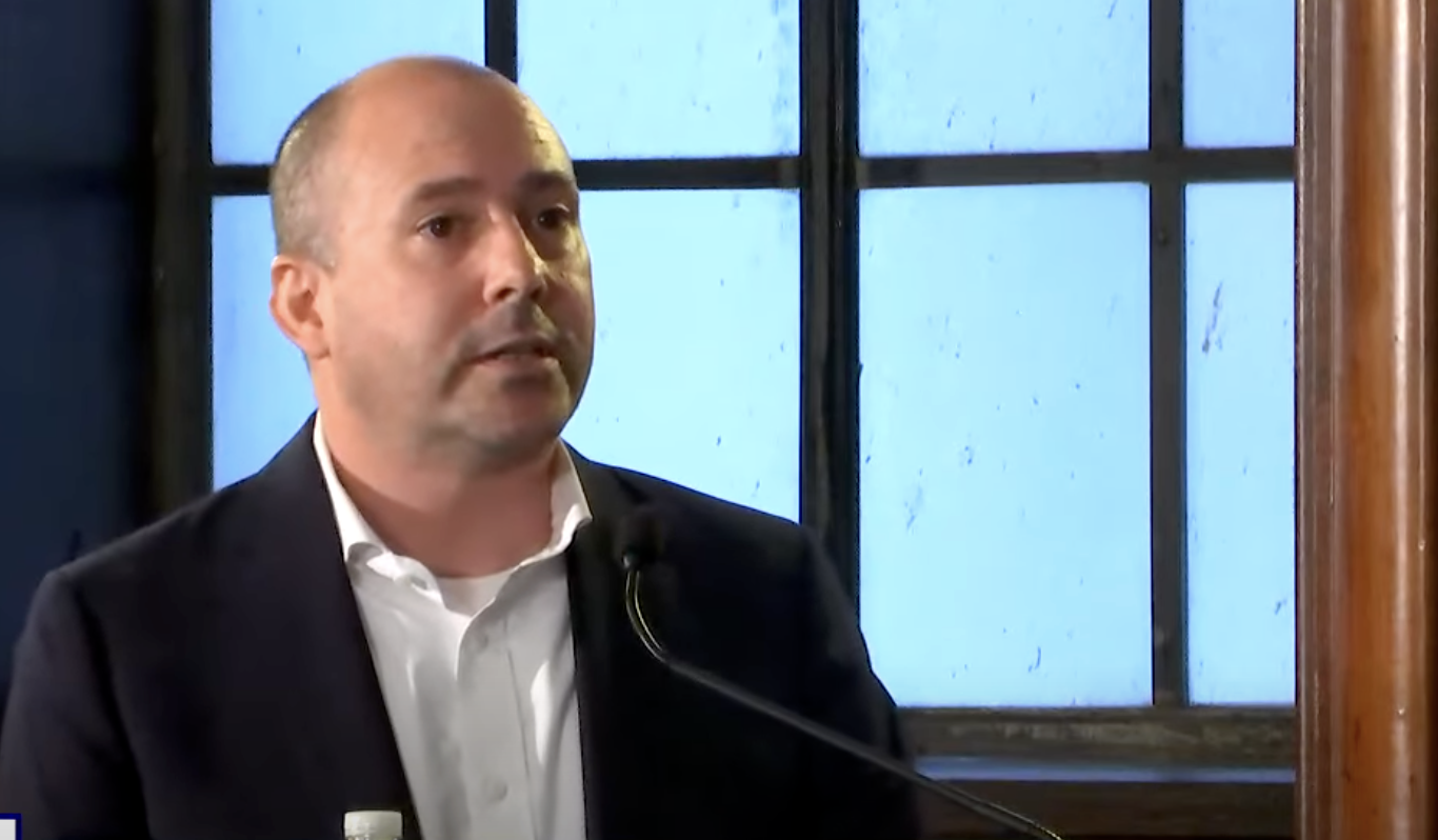 City violates detainees’ right to counsel, attys claim 