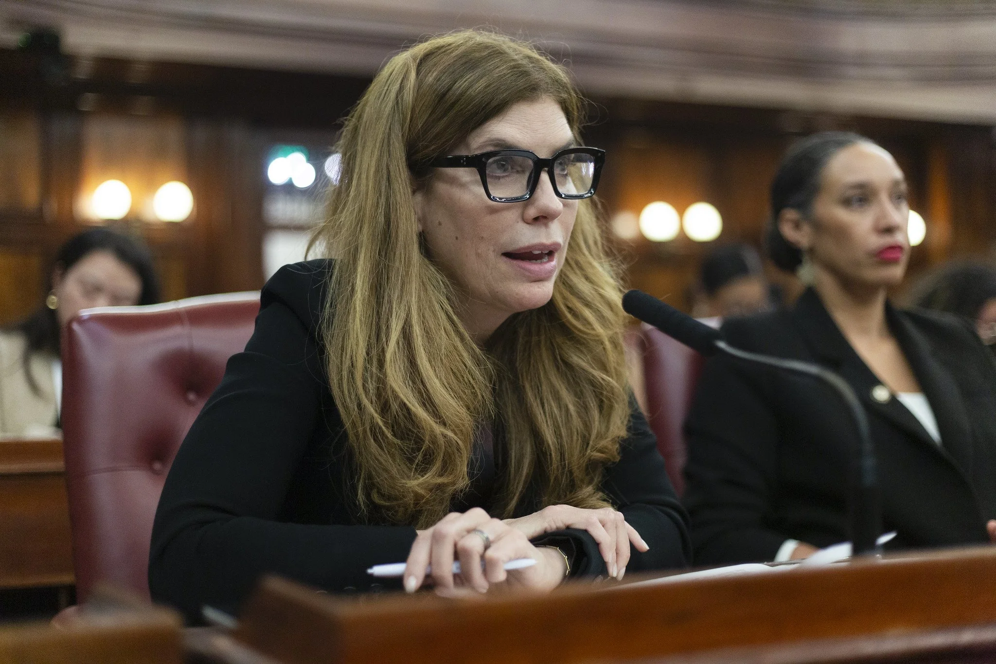 Majority of Queens members back Menin for speaker 