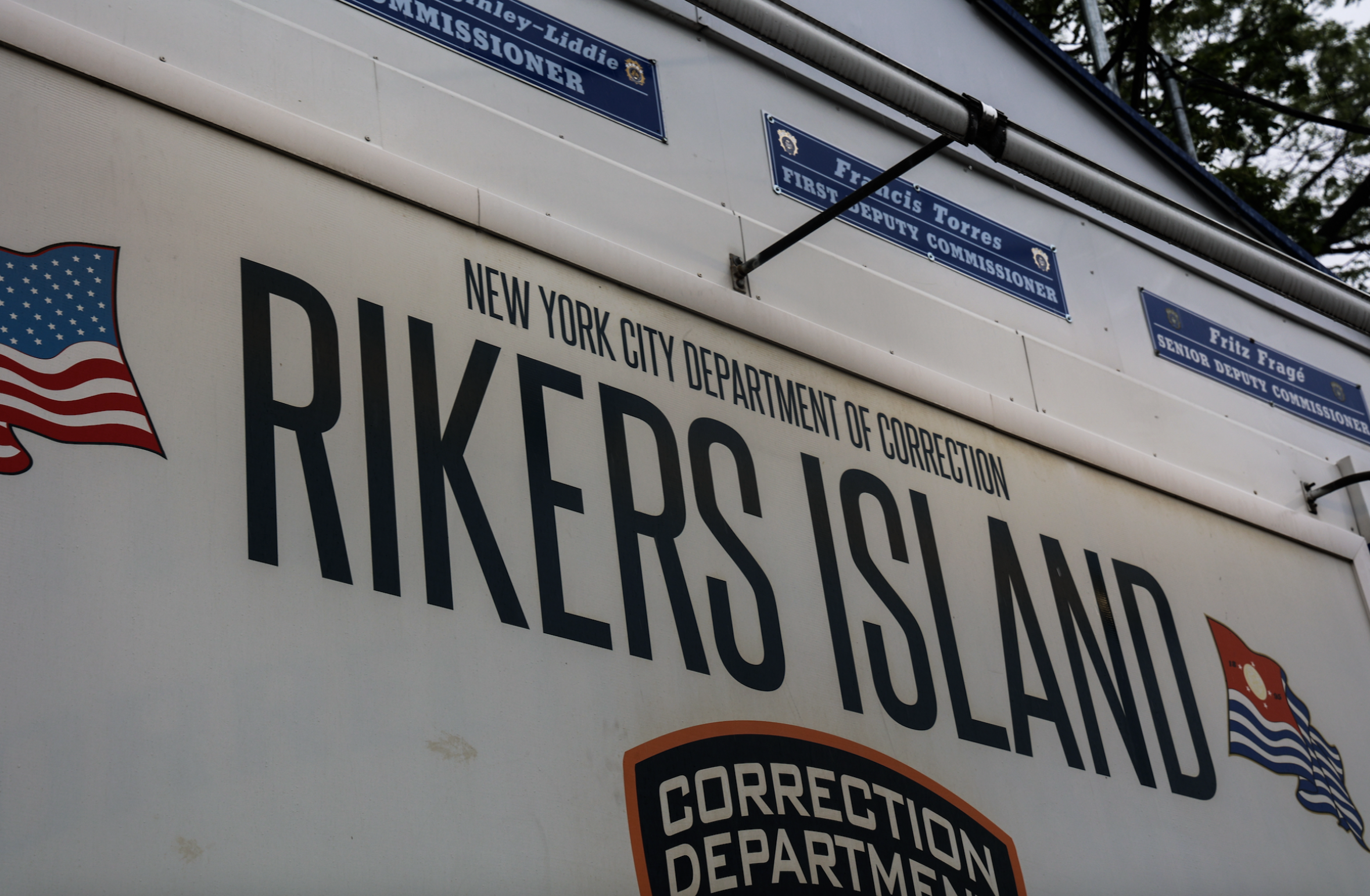 Judge details sweeping powers of receiver set to run Rikers