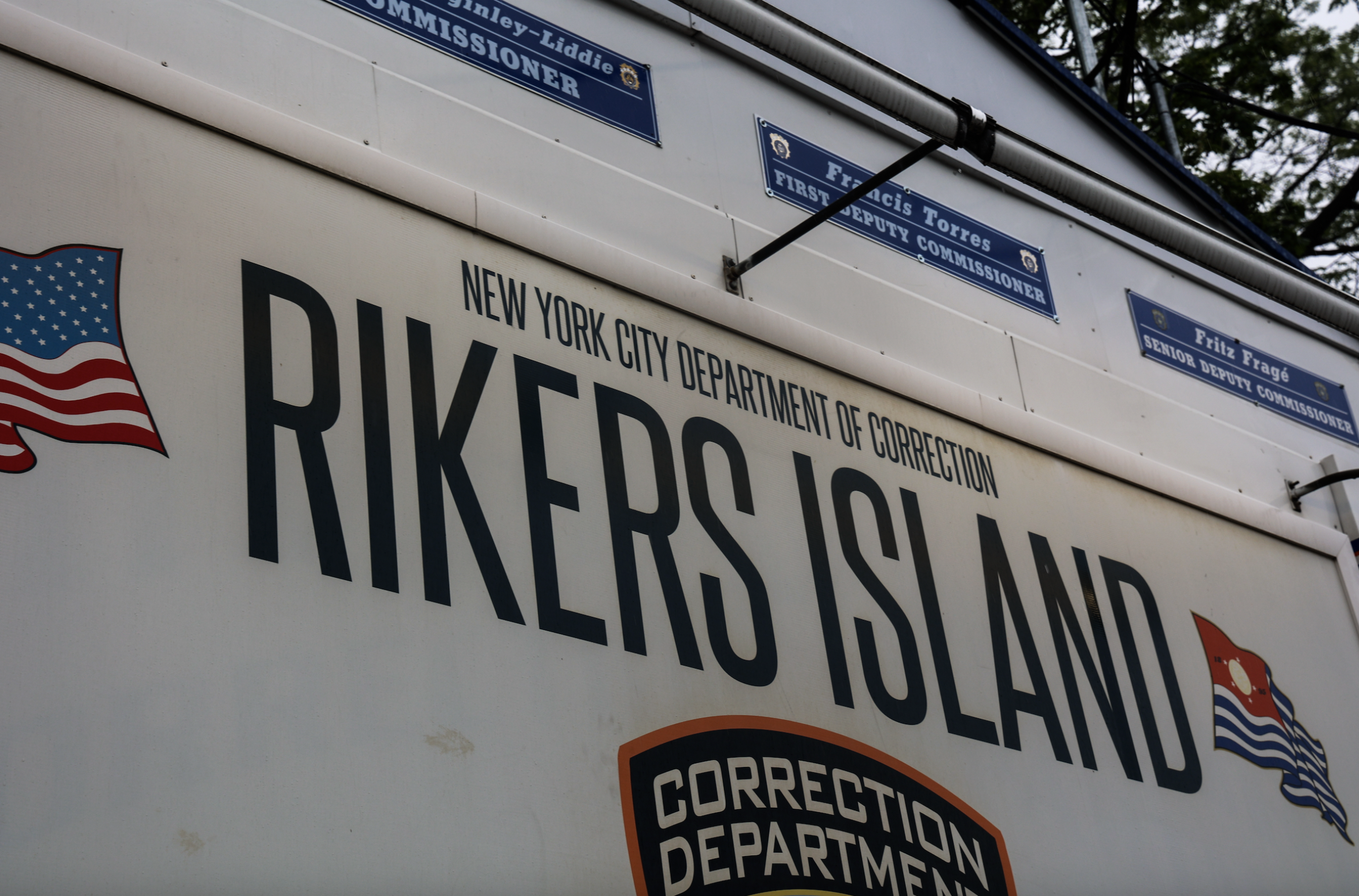 Mamdani renews long-standing Rikers emergency order, vows to reform jails 