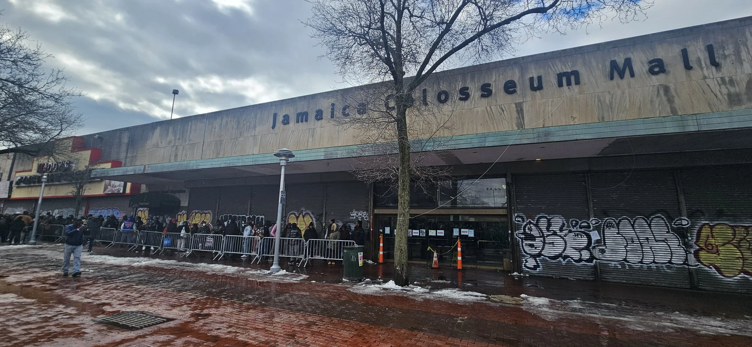Queens pays respect to shuttered Jamaica Coliseum