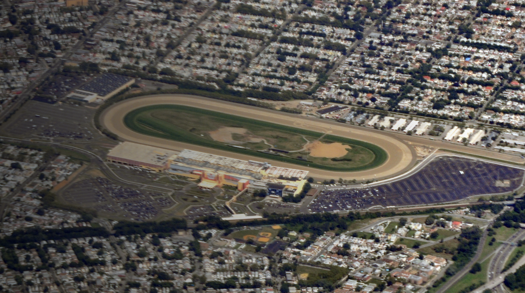 Queens community board demands role in Aqueduct redevelopment plan