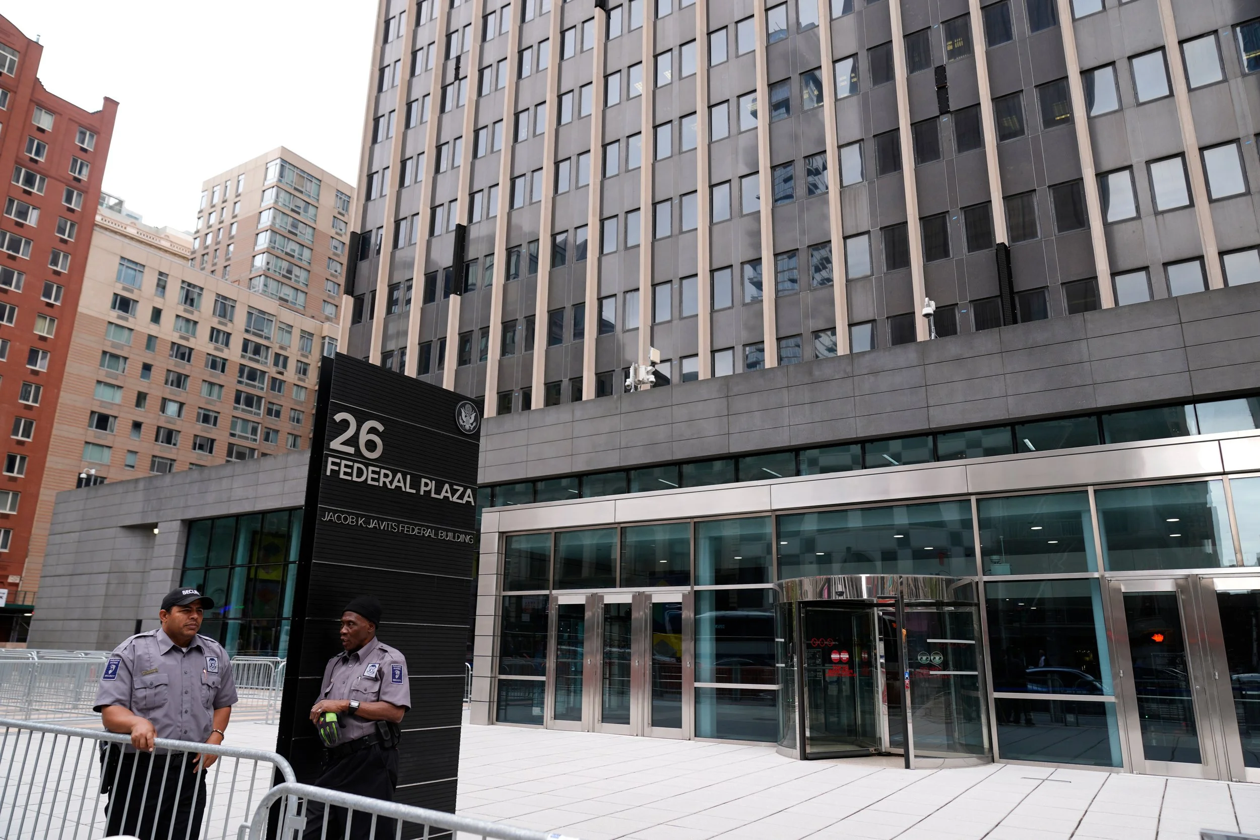 Queens rep introduces bill to keep migrants out of courthouses and away from feds 