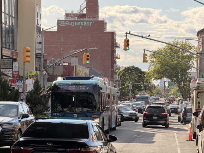 City to speed up LaGuardia bus ahead of World Cup with new Jax Heights bus lane 