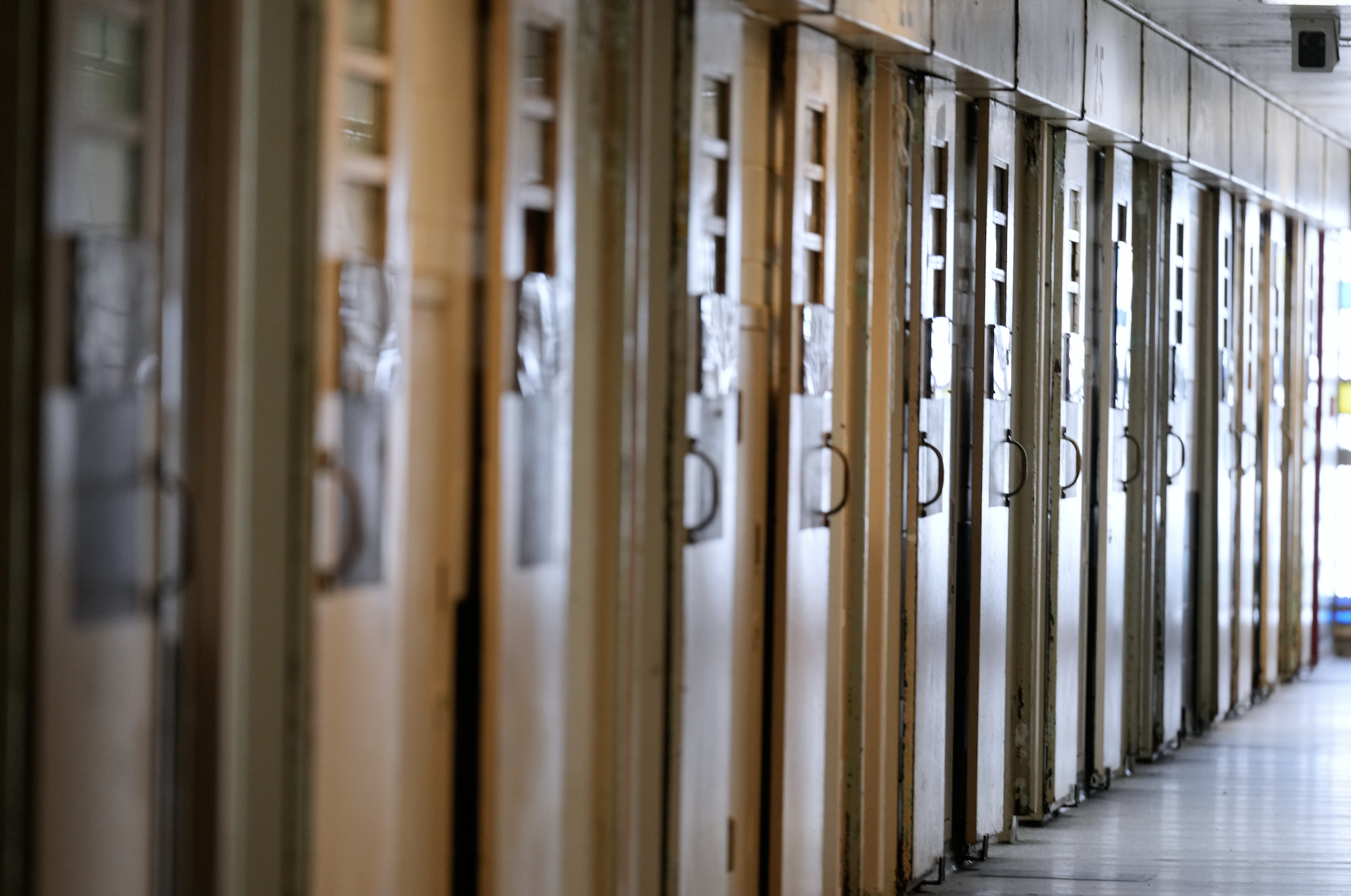 Remediation manager finds ‘chaotic’ conditions as Rikers reform effort begins