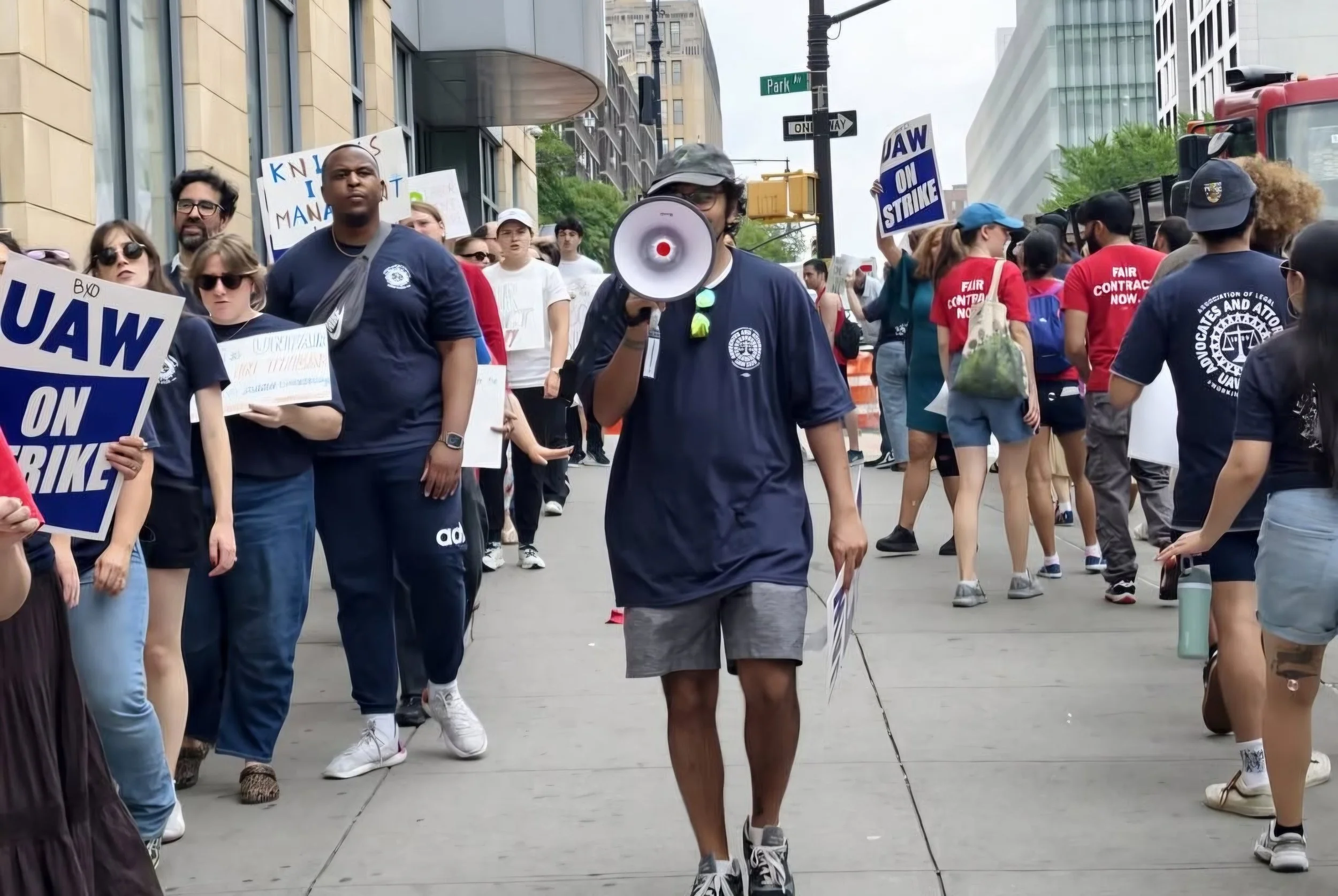 Bronx Defenders staff join the picket line